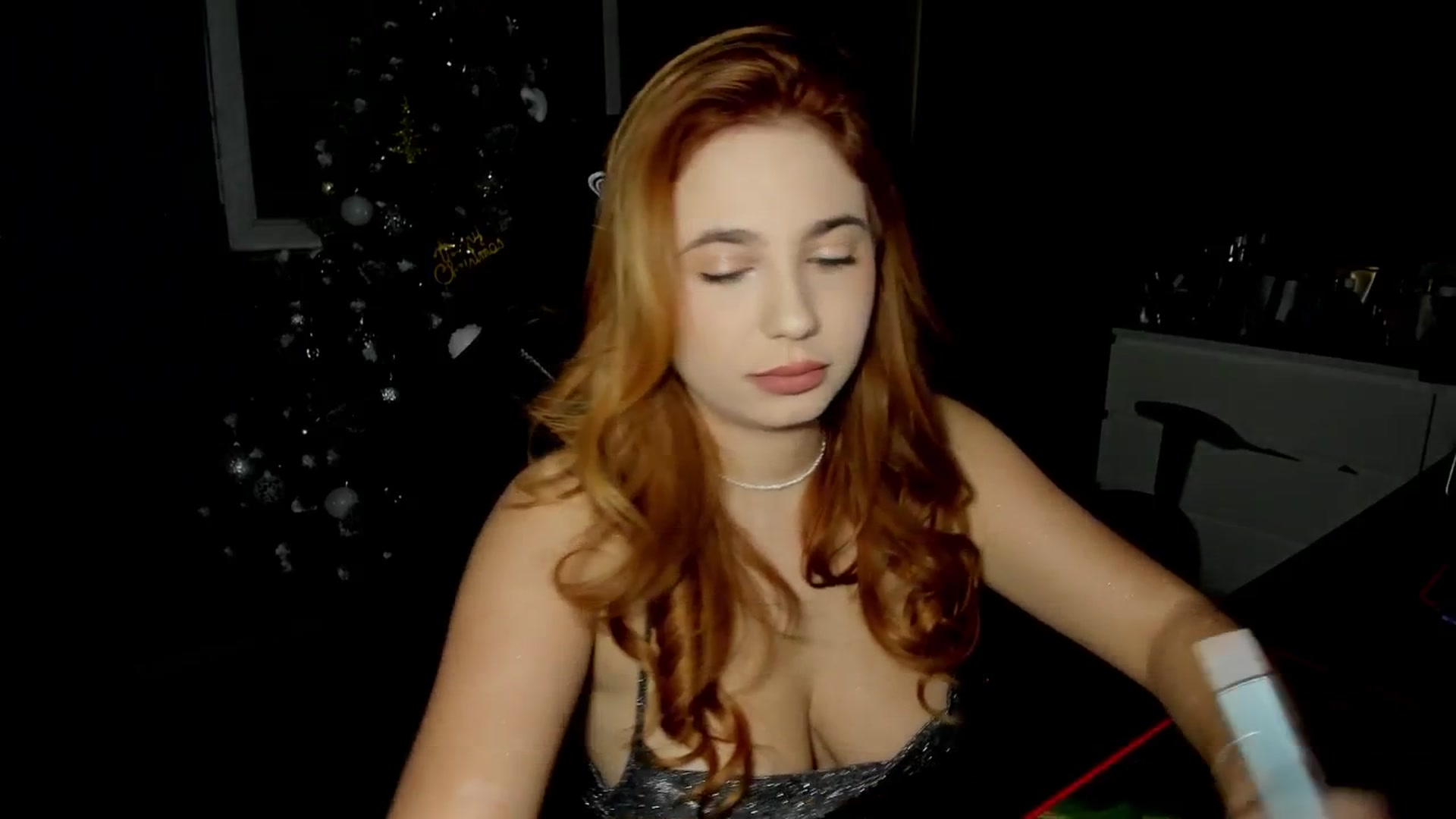 Gallery image thumbnail from BlueeeS's myfreecams stream on, 01/16/2026, 19:05 image 14 of 20