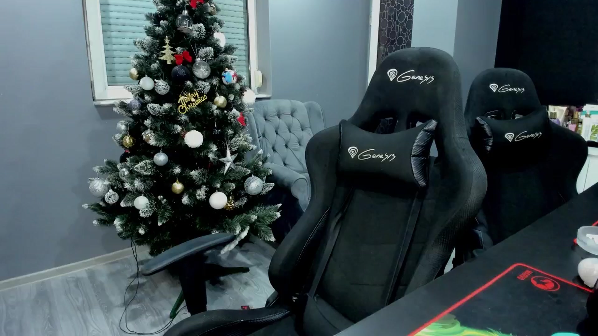 Gallery image thumbnail from BlueeeS's myfreecams stream on, 01/21/2026, 01:22 image 12 of 20
