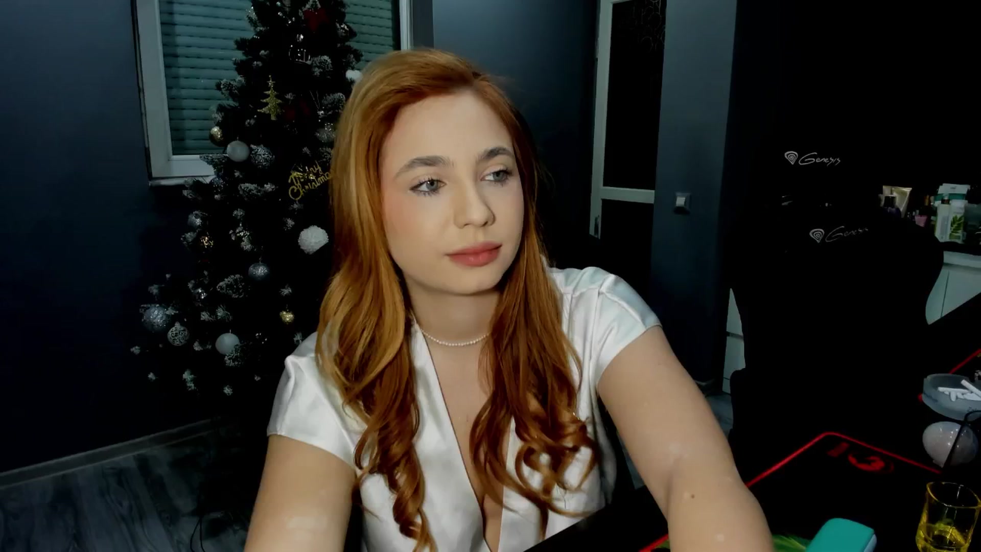 Gallery image thumbnail from BlueeeS's myfreecams stream on, 01/21/2026, 01:22 image 17 of 20
