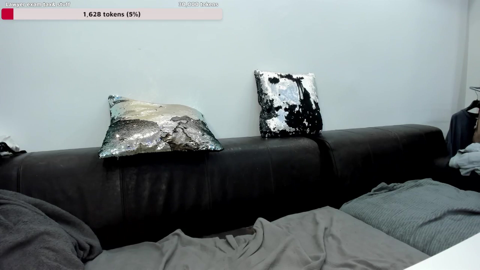 Gallery image thumbnail from BlueeeS's myfreecams stream on, 02/25/2026, 18:37 image 10 of 20