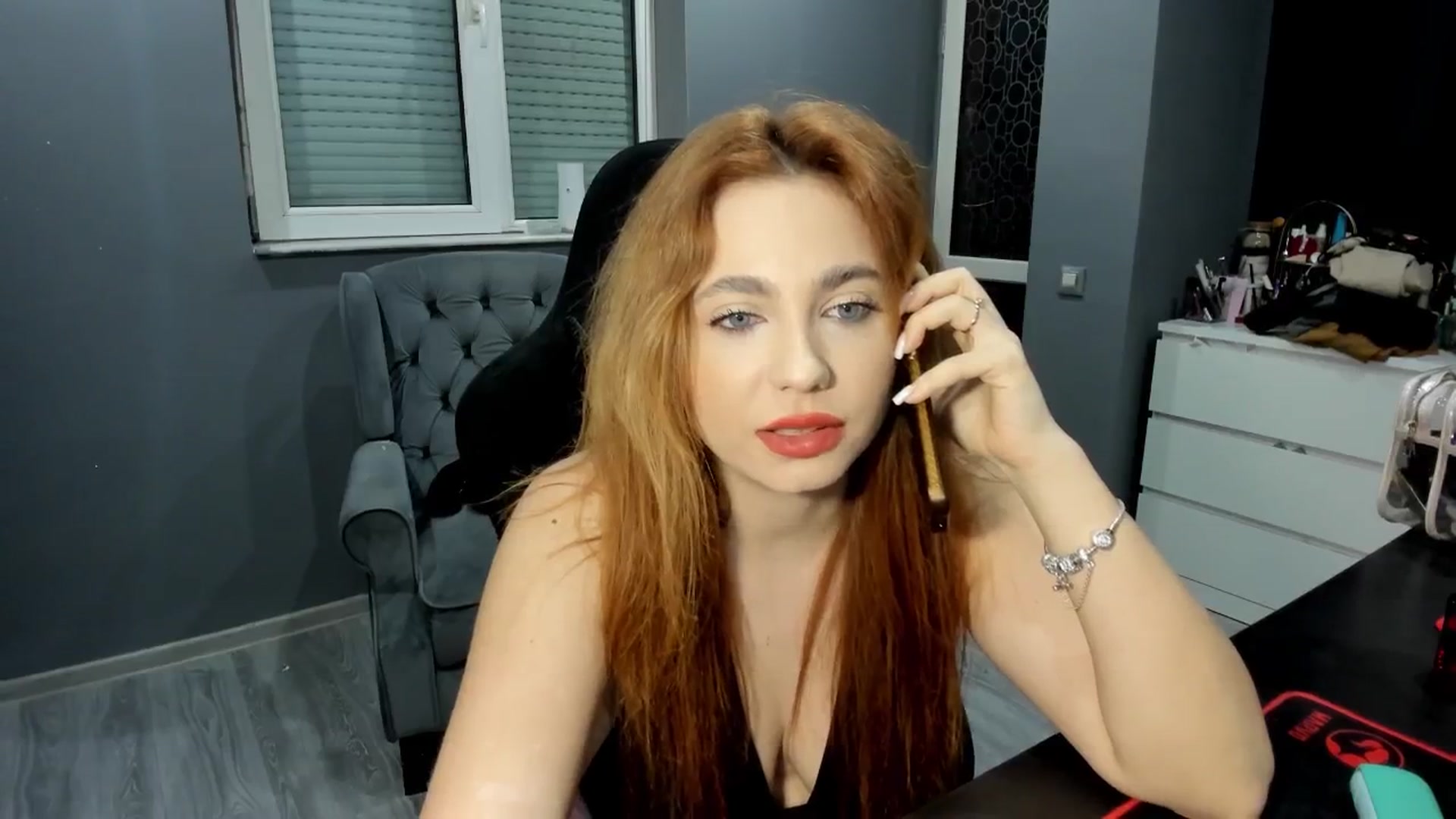 Gallery image thumbnail from BlueeeS's myfreecams stream on, 03/12/2026, 20:49 image 19 of 20