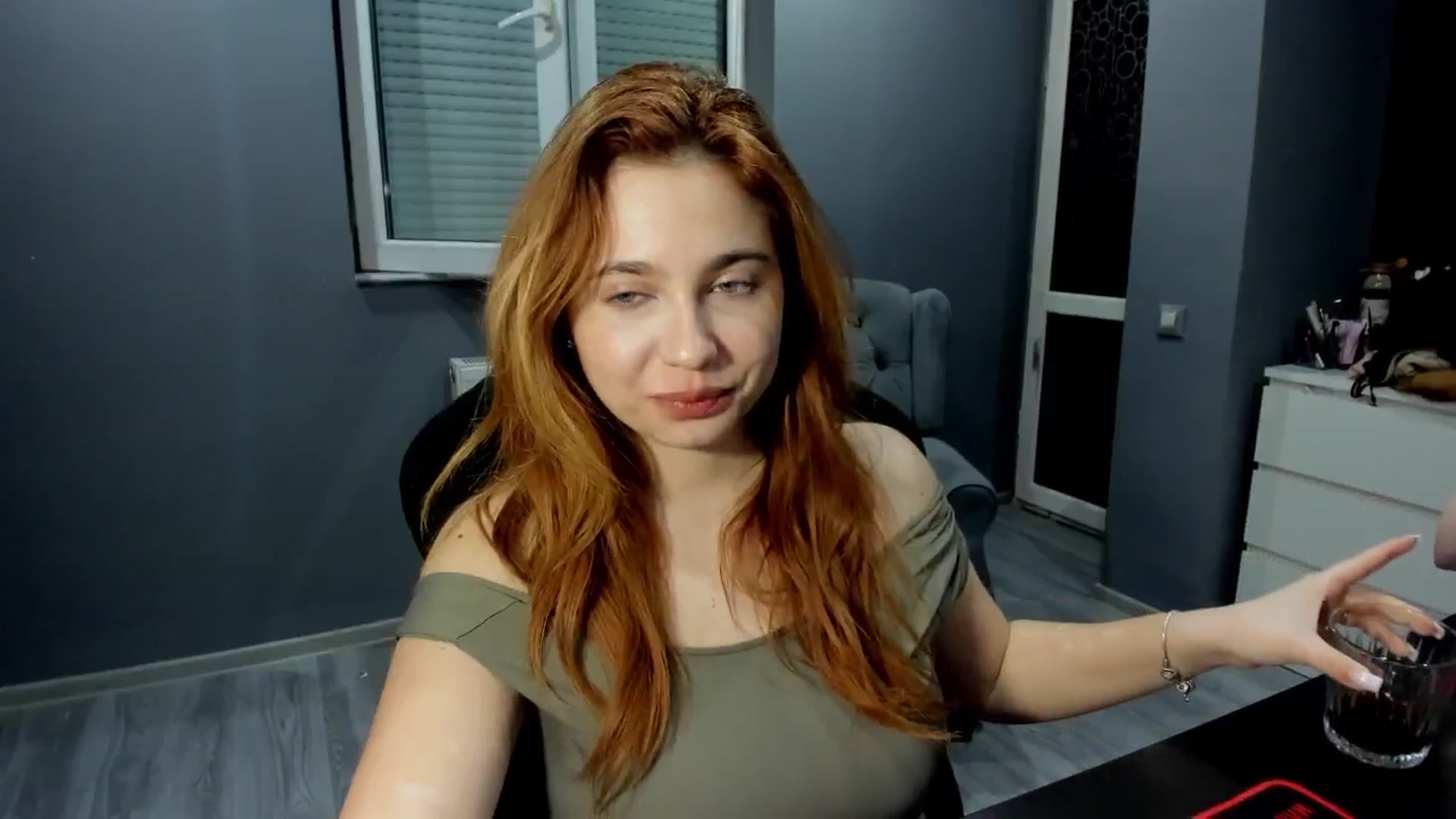Gallery image thumbnail from BlueeeS's myfreecams stream on, 03/16/2026, 24:36 image 16 of 20