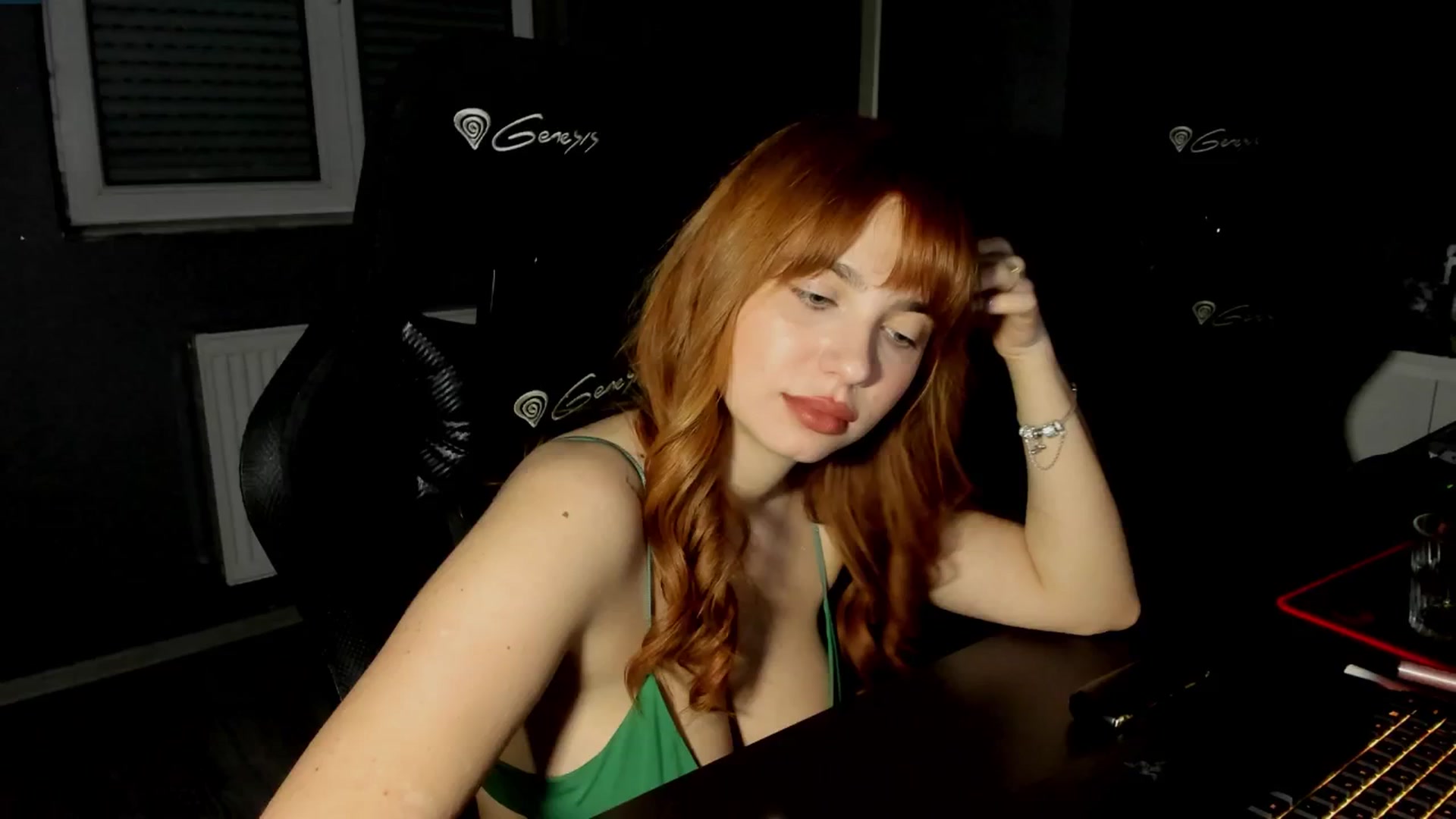 Gallery image thumbnail from BlueeeS's myfreecams stream on, 04/30/2026, 01:06 image 19 of 20