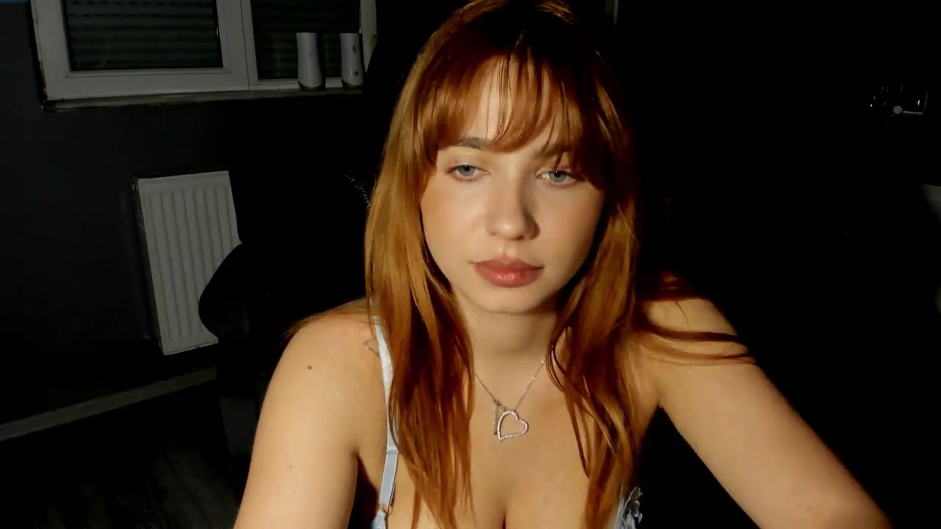 Gallery image thumbnail from BlueeeS's myfreecams stream on, 06/04/2026, 01:37 image 13 of 20