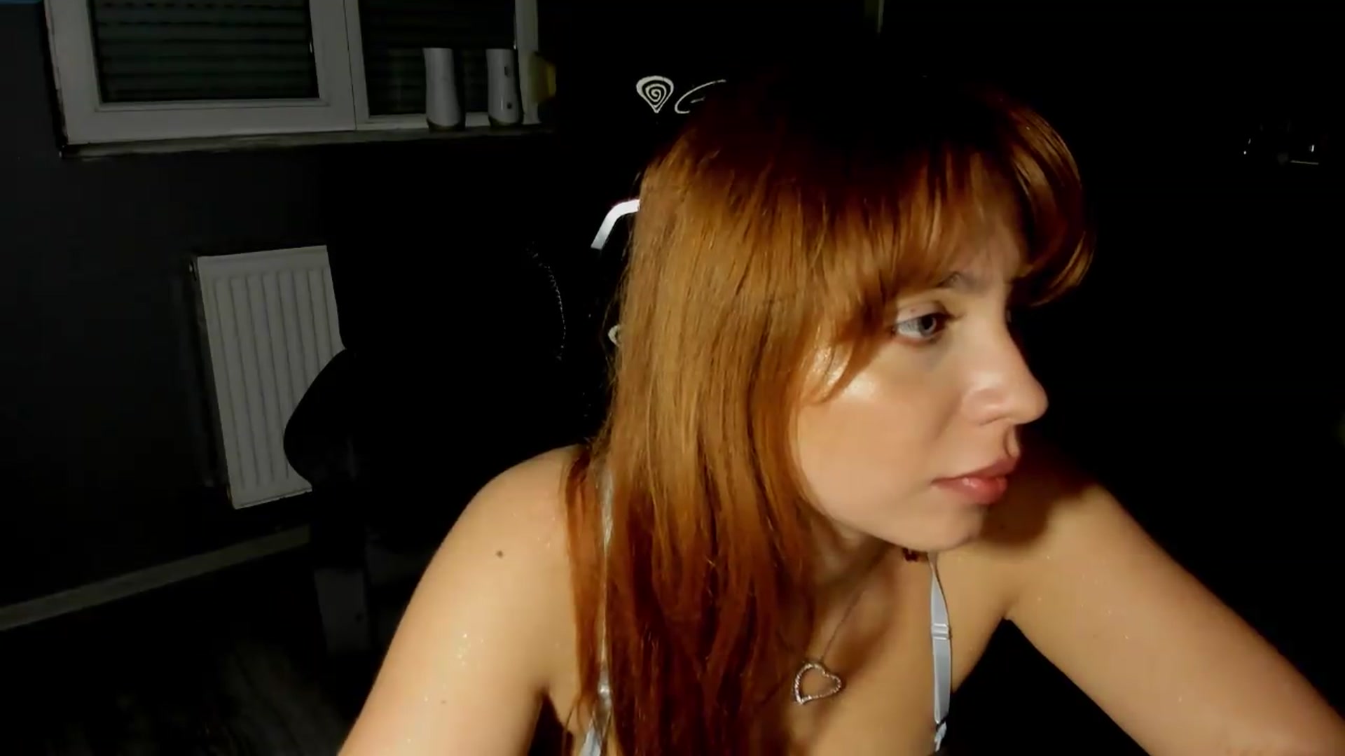 Gallery image thumbnail from BlueeeS's myfreecams stream on, 06/04/2026, 01:37 image 18 of 20