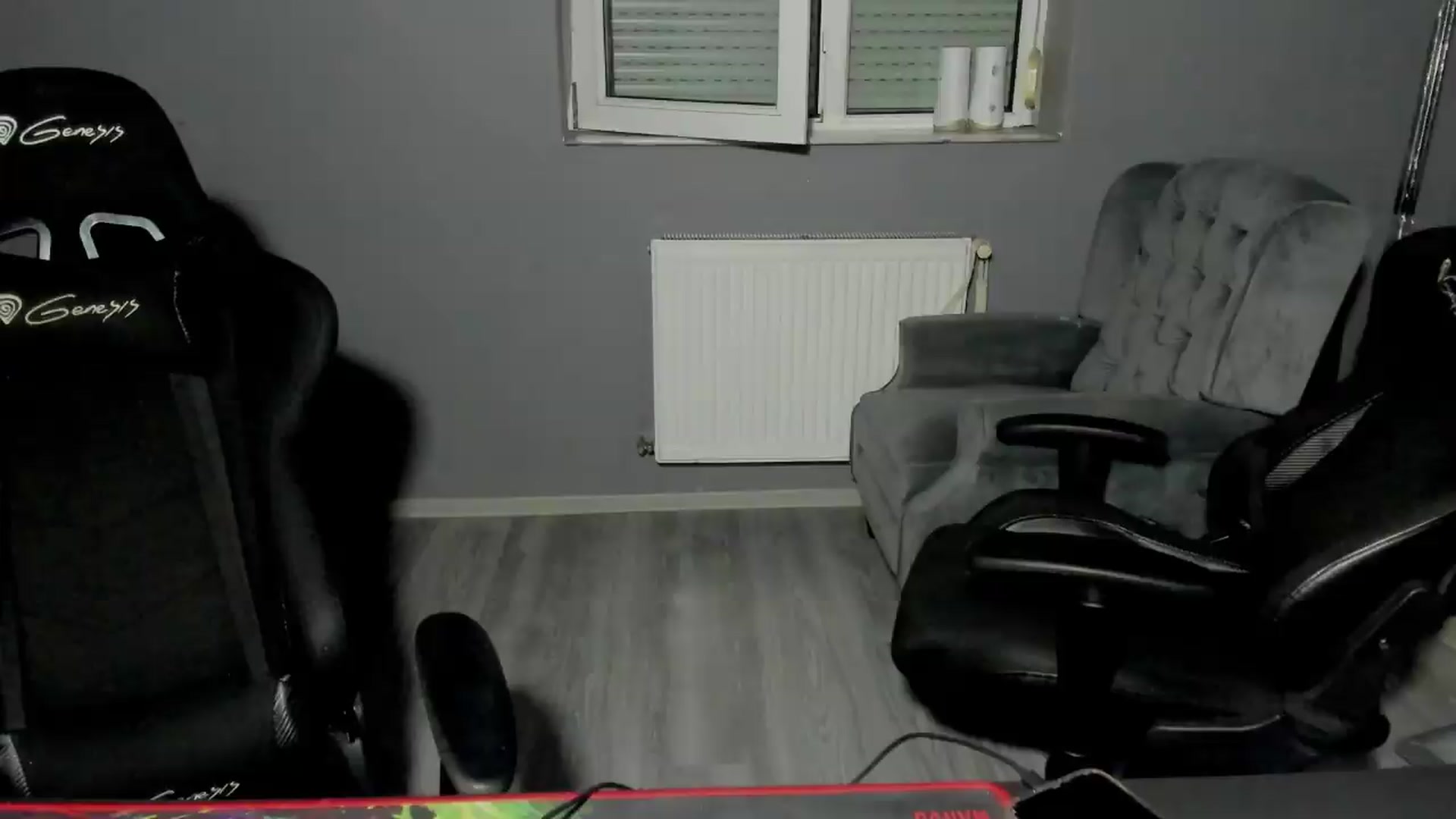 Gallery image thumbnail from BlueeeS's myfreecams stream on, 07/24/2026, 24:02 image 17 of 20