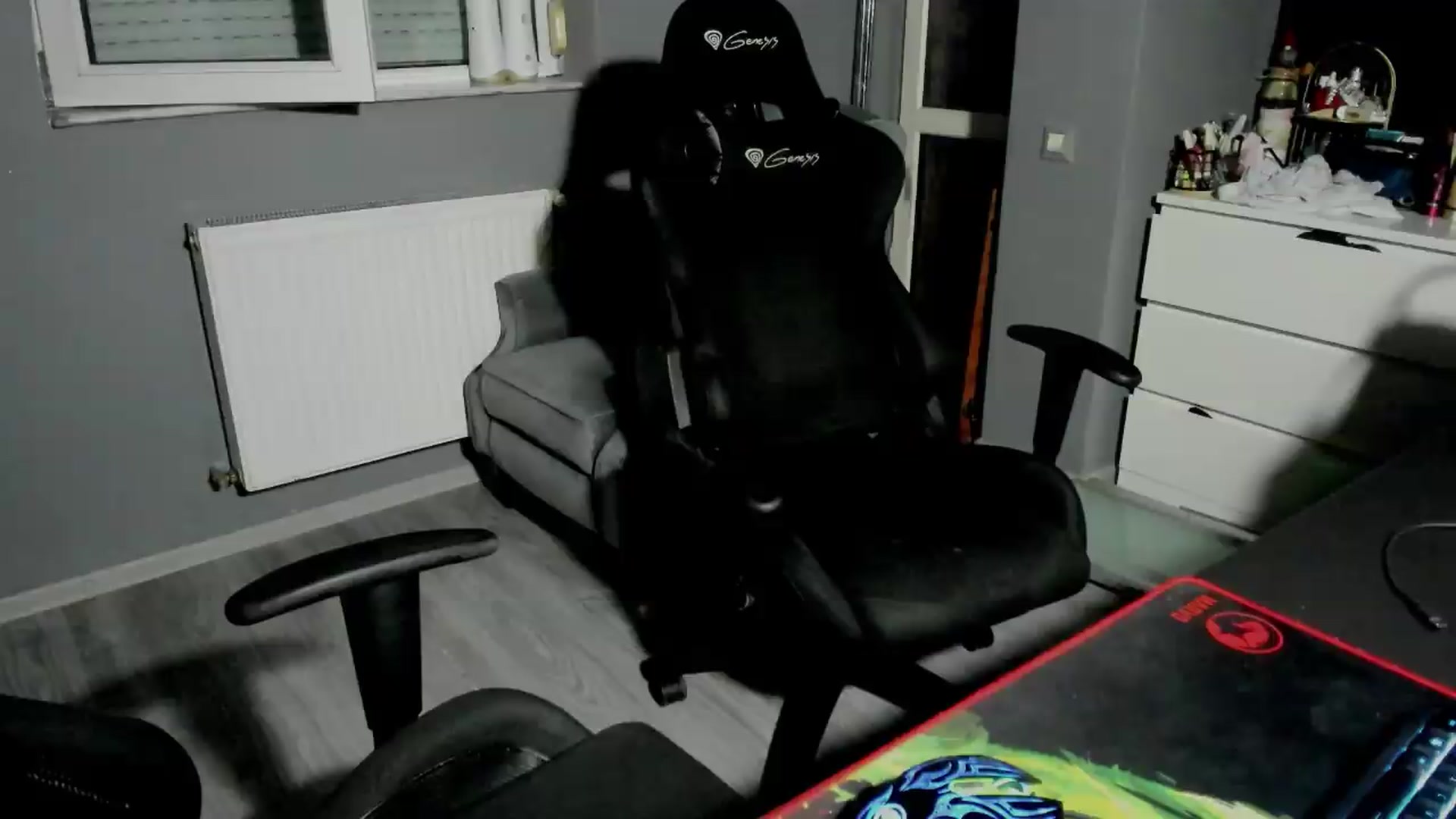 Gallery image thumbnail from BlueeeS's myfreecams stream on, 07/24/2026, 03:03 image 16 of 20