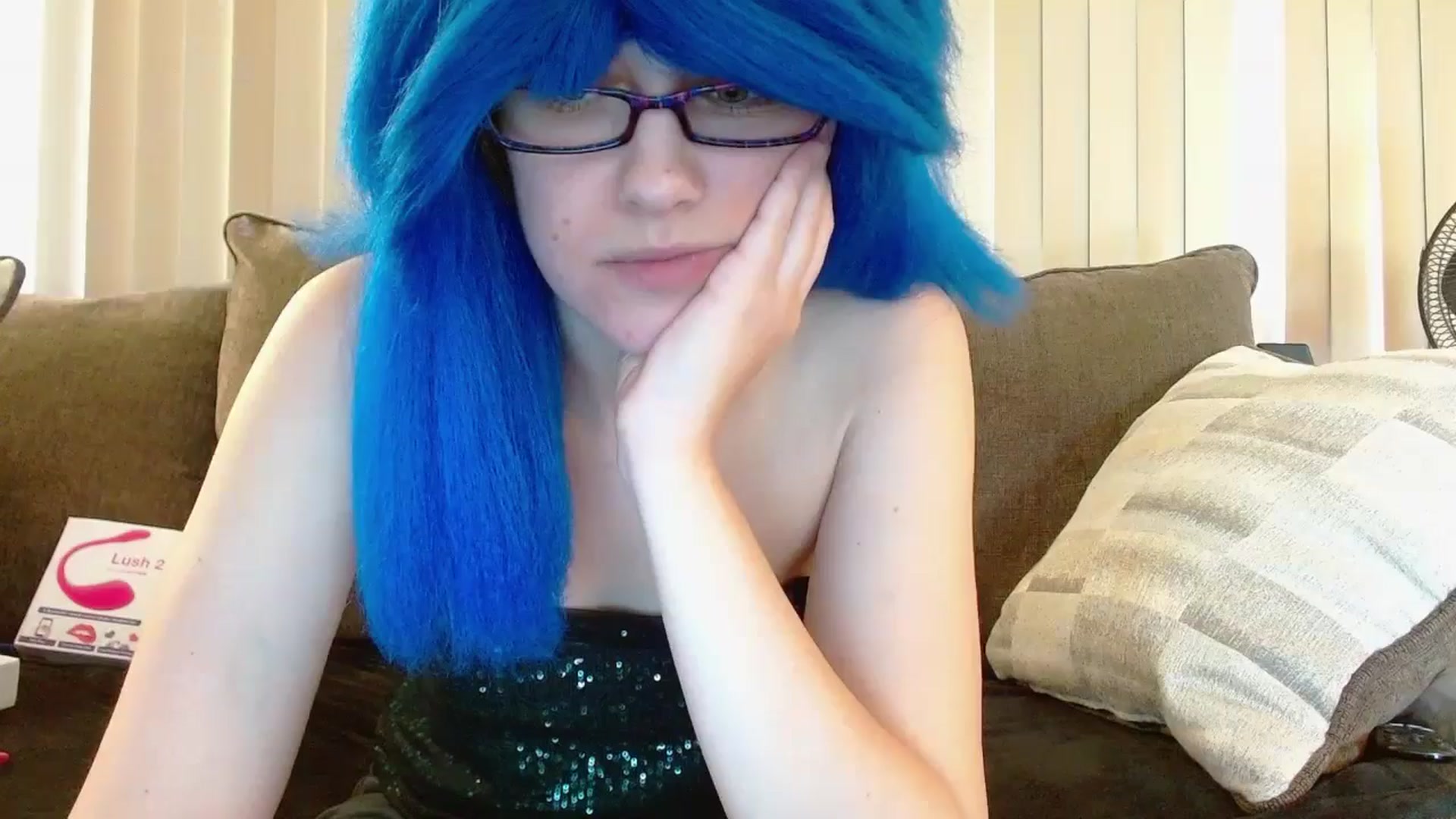 Gallery image thumbnail from Bluerazz18's myfreecams stream on, 05/26/2025, 19:23 image 10 of 20