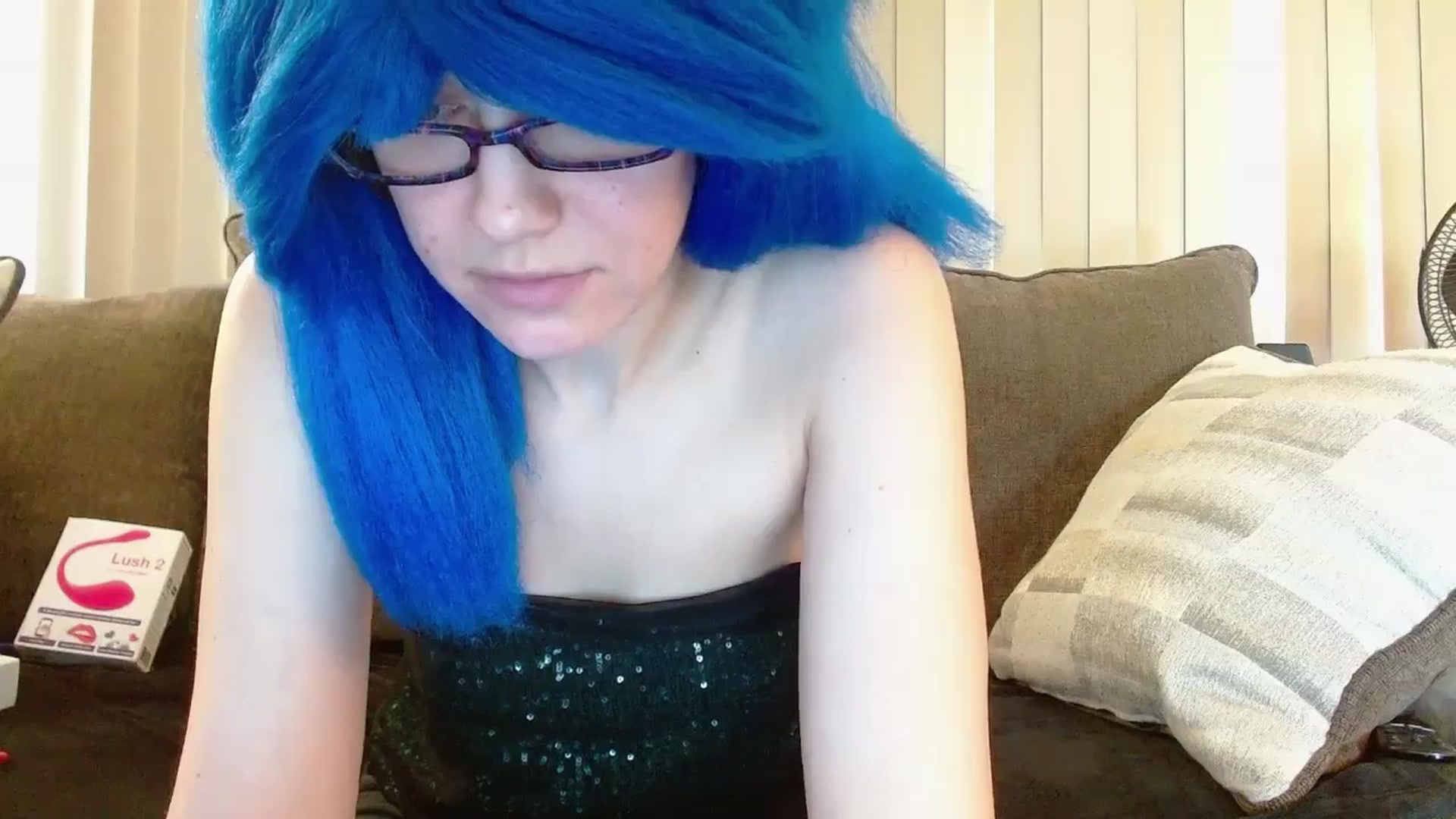 Gallery image thumbnail from Bluerazz18's myfreecams stream on, 05/26/2025, 19:23 image 11 of 20
