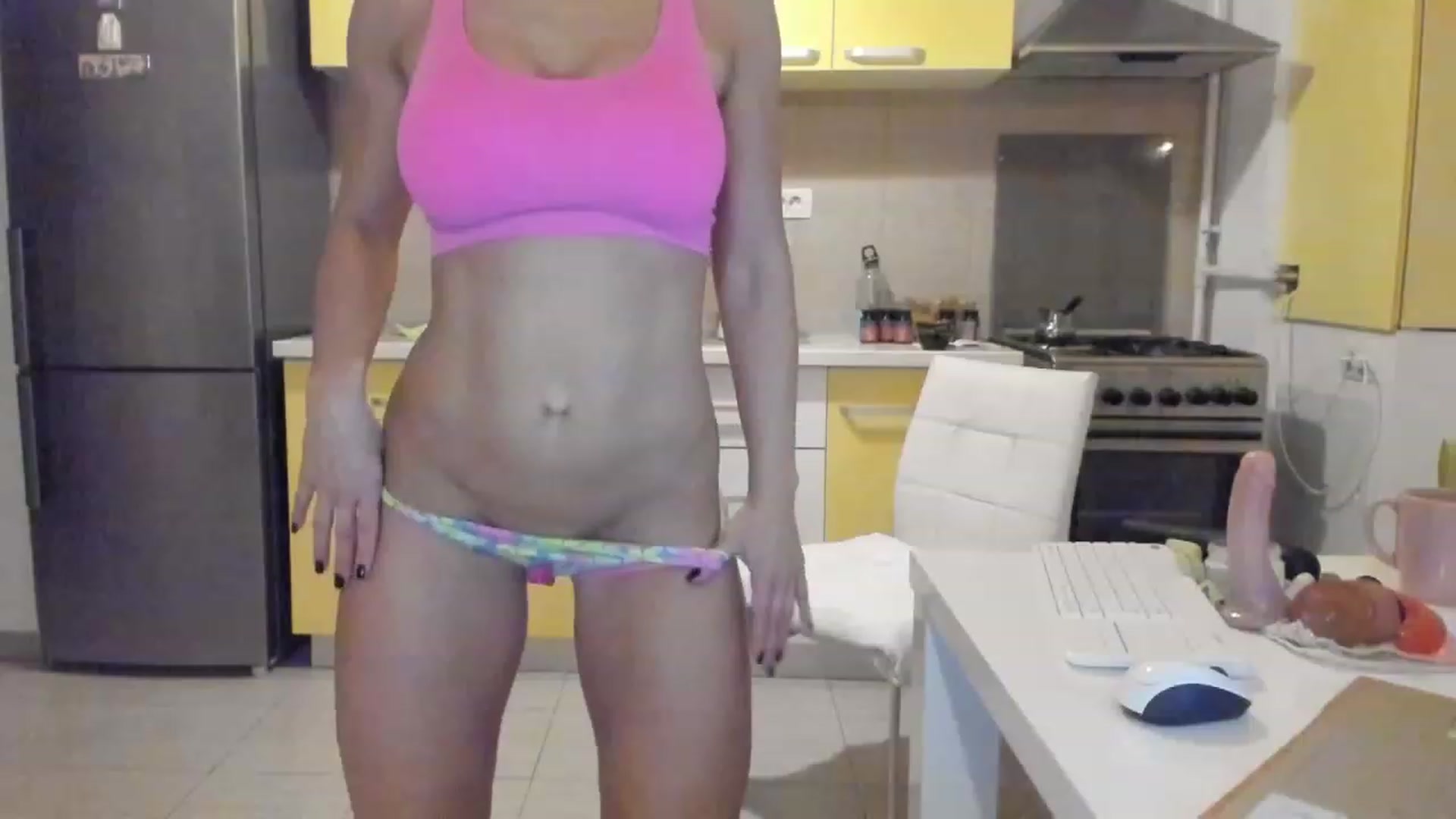Gallery image thumbnail from BlueyesC's myfreecams stream on, 01/28/2023, 17:33 image 1 of 20