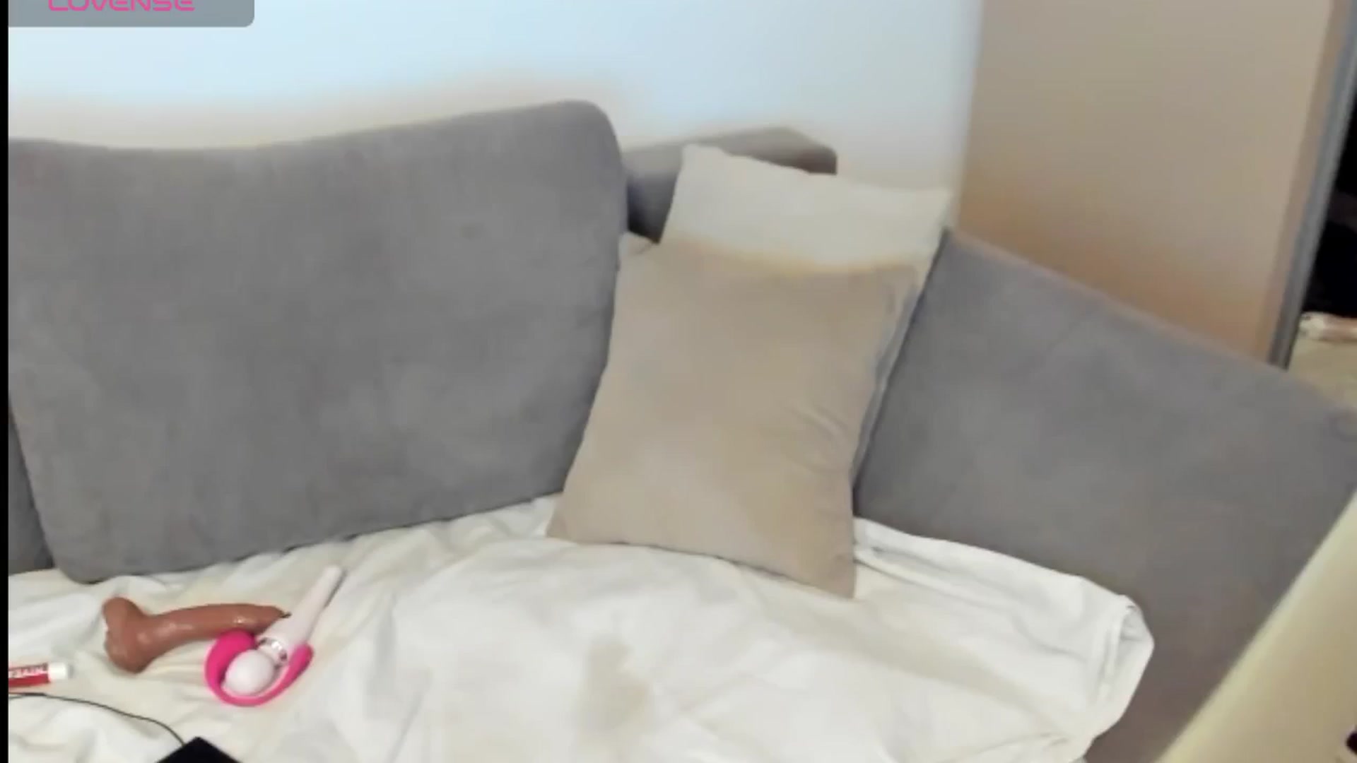 Gallery image thumbnail from BlueyesC's myfreecams stream on, 10/02/2025, 15:53 image 15 of 20