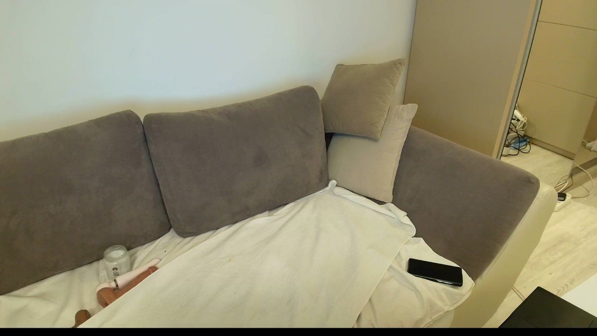 Gallery image thumbnail from BlueyesC's myfreecams stream on, 12/07/2025, 17:21 image 11 of 20