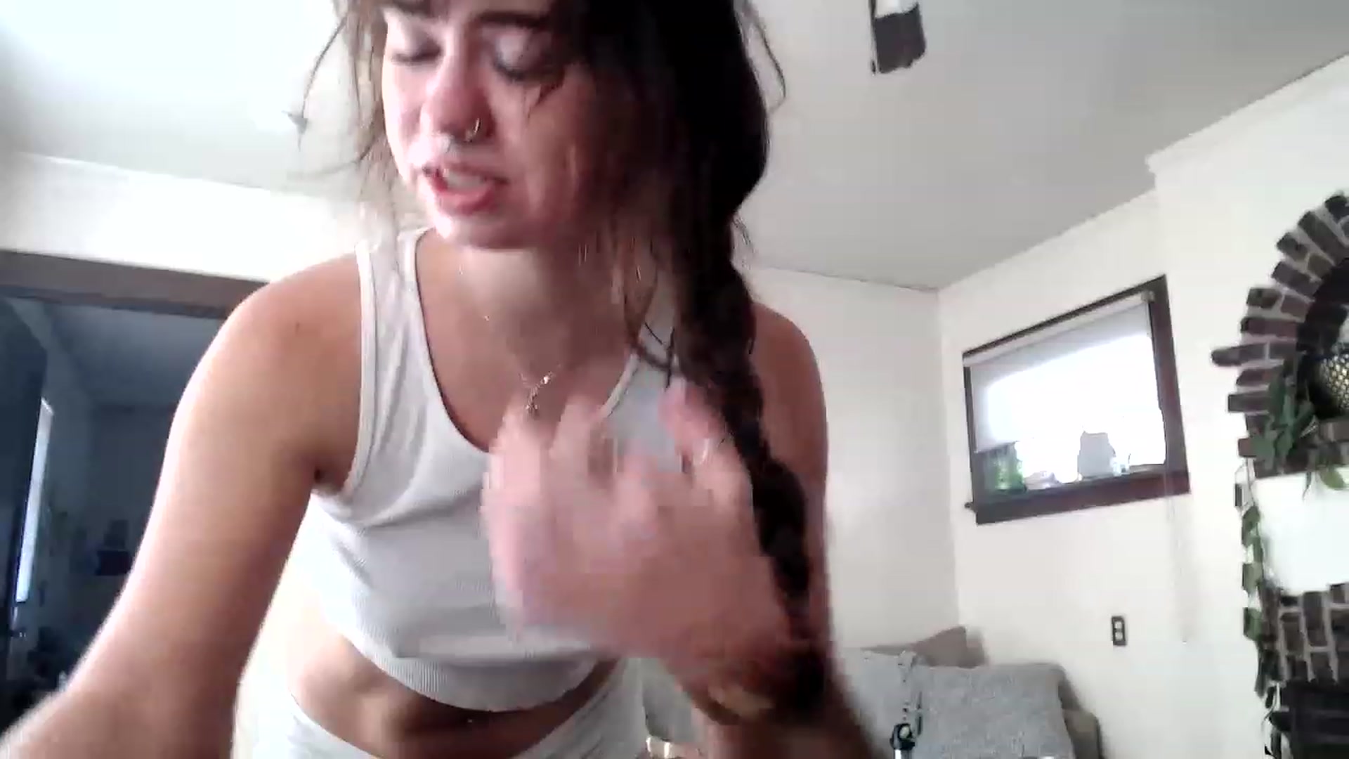 Gallery image thumbnail from Bluntgirl's myfreecams stream on, 11/19/2022, 20:30 image 11 of 20