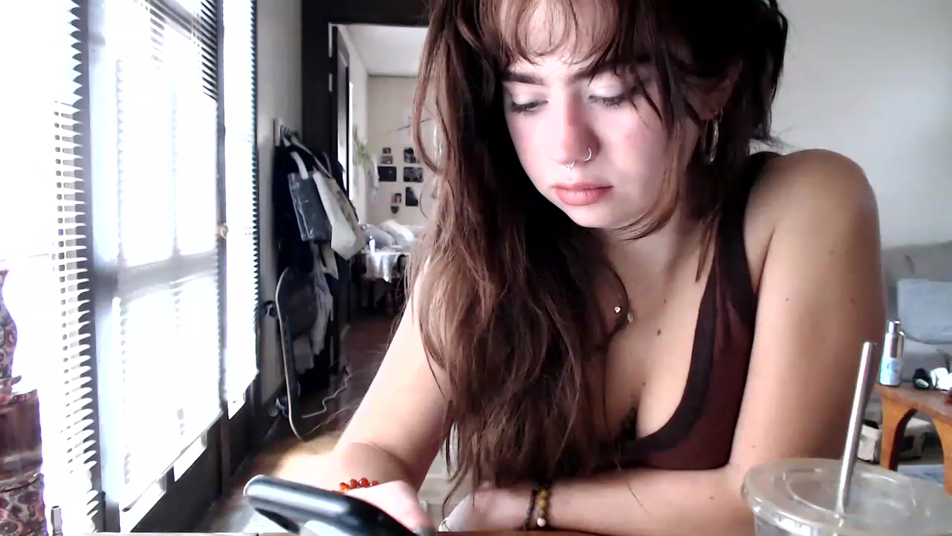 Gallery image thumbnail from Bluntgirl's myfreecams stream on, 11/27/2022, 22:09 image 5 of 20