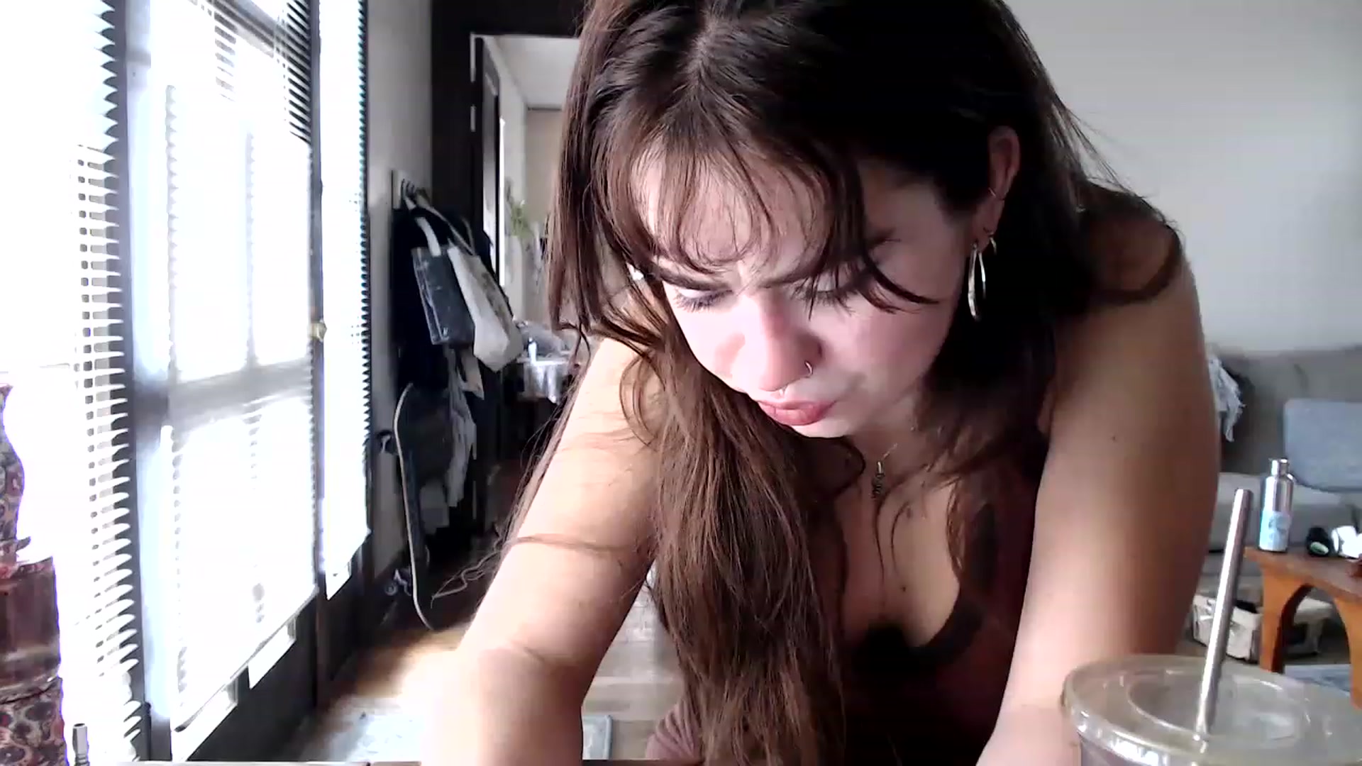 Gallery image thumbnail from Bluntgirl's myfreecams stream on, 11/27/2022, 22:09 image 3 of 20