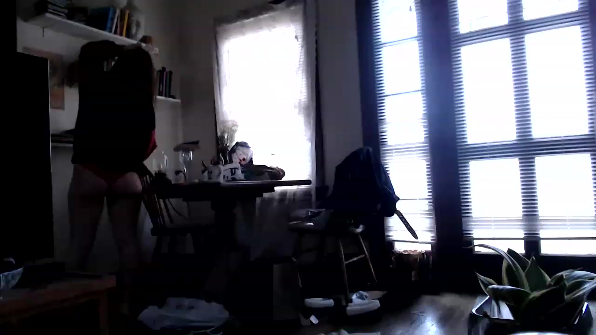 Gallery image thumbnail from Bluntgirl's myfreecams stream on, 12/20/2022, 20:48 image 12 of 20