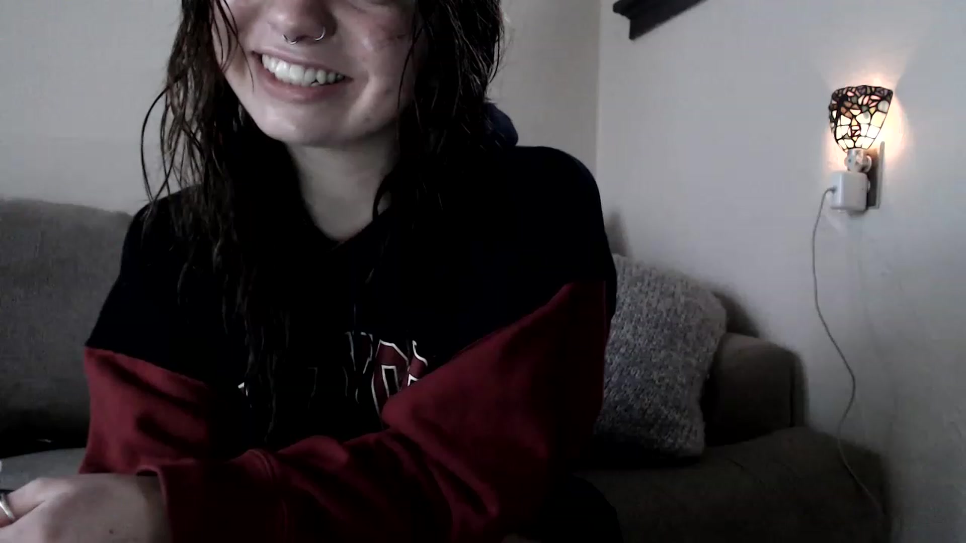 Gallery image thumbnail from Bluntgirl's myfreecams stream on, 12/20/2022, 20:48 image 2 of 20