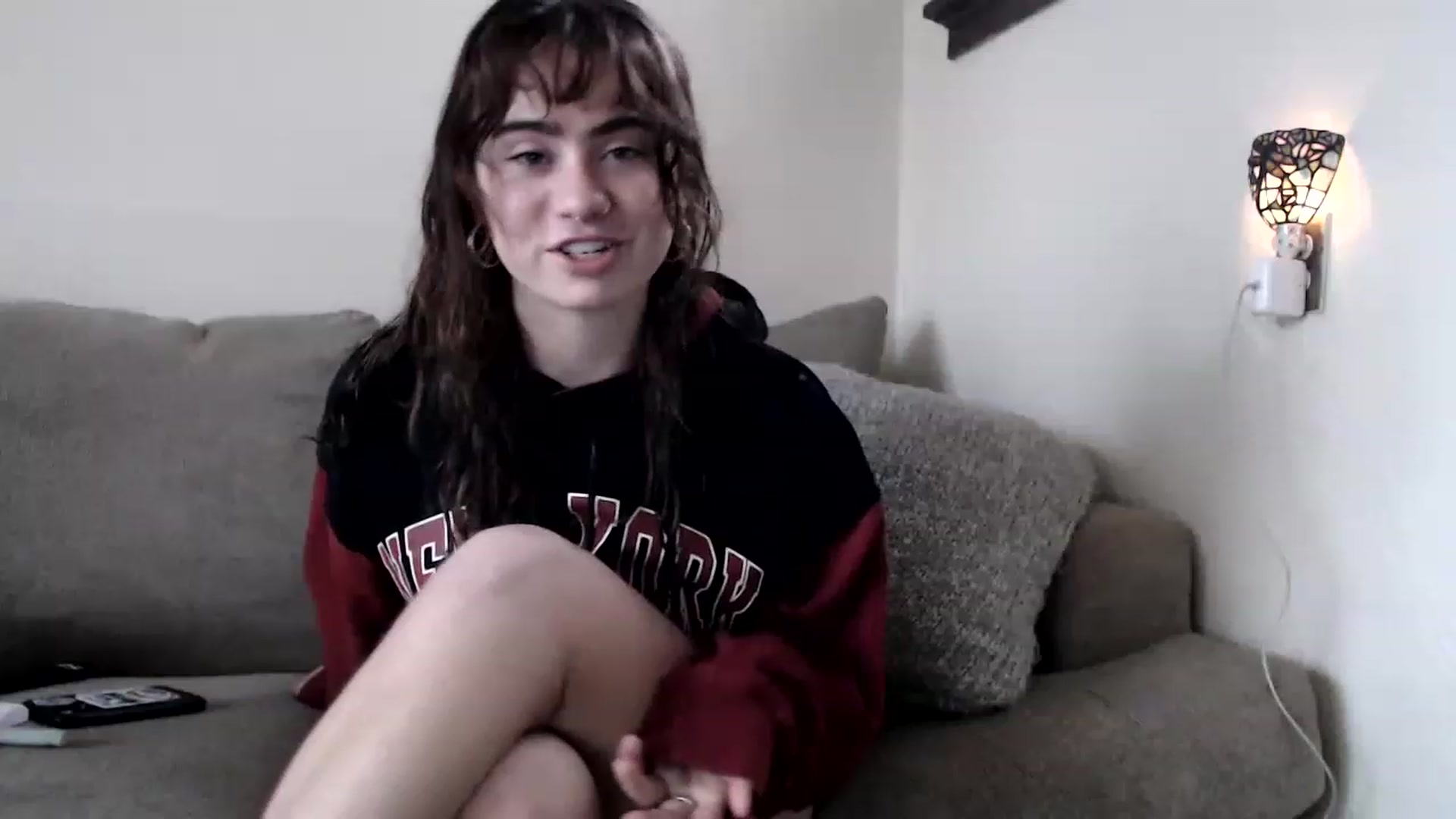 Gallery image thumbnail from Bluntgirl's myfreecams stream on, 12/20/2022, 20:48 image 6 of 20