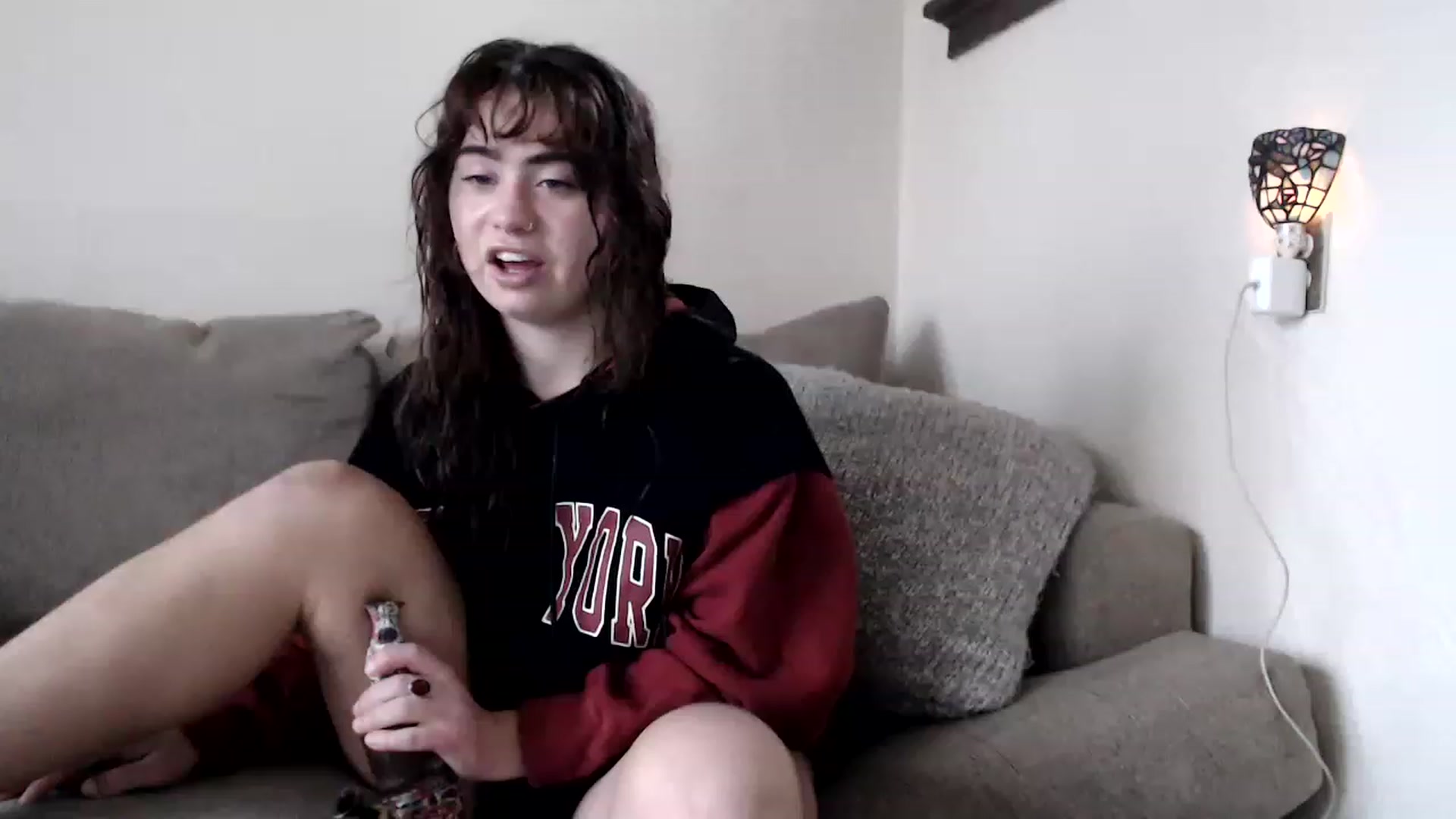 Gallery image thumbnail from Bluntgirl's myfreecams stream on, 12/20/2022, 20:48 image 5 of 20