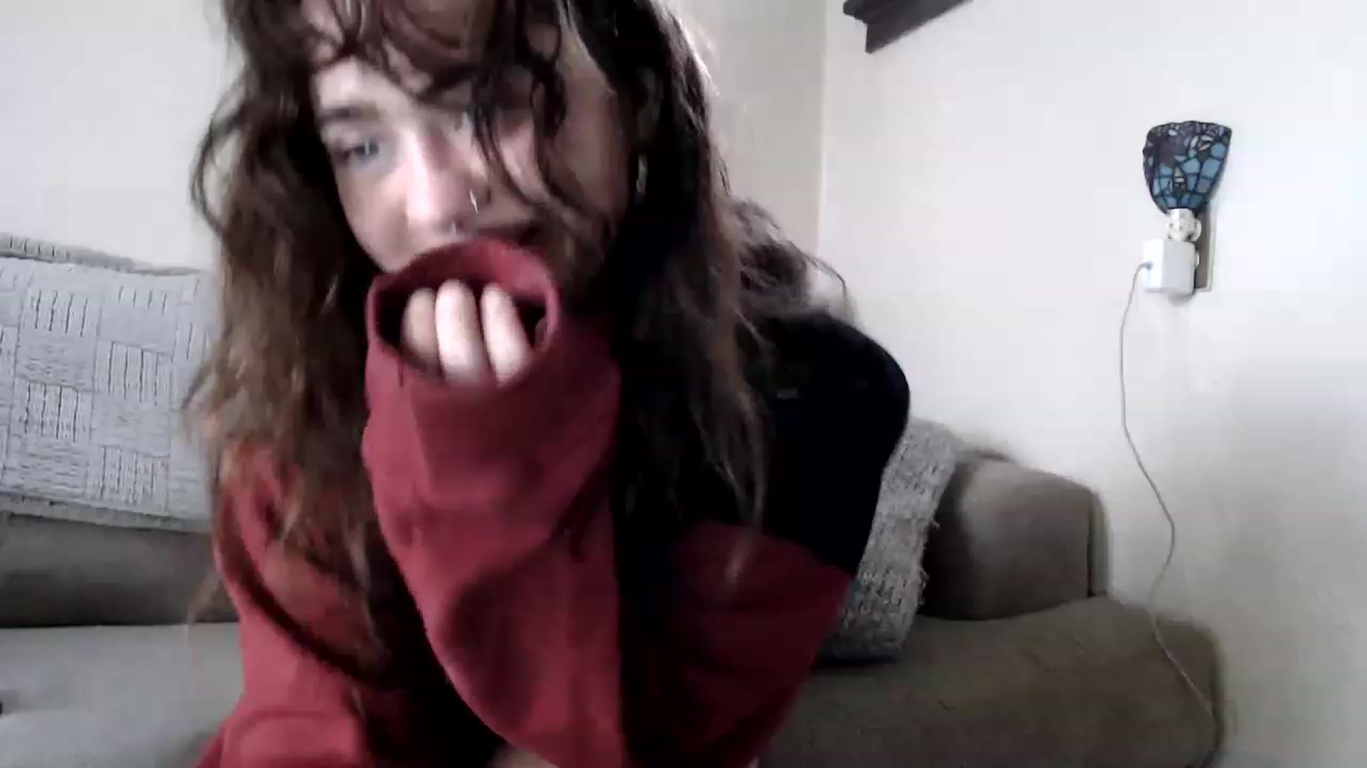 Gallery image thumbnail from Bluntgirl's myfreecams stream on, 12/20/2022, 20:48 image 15 of 20