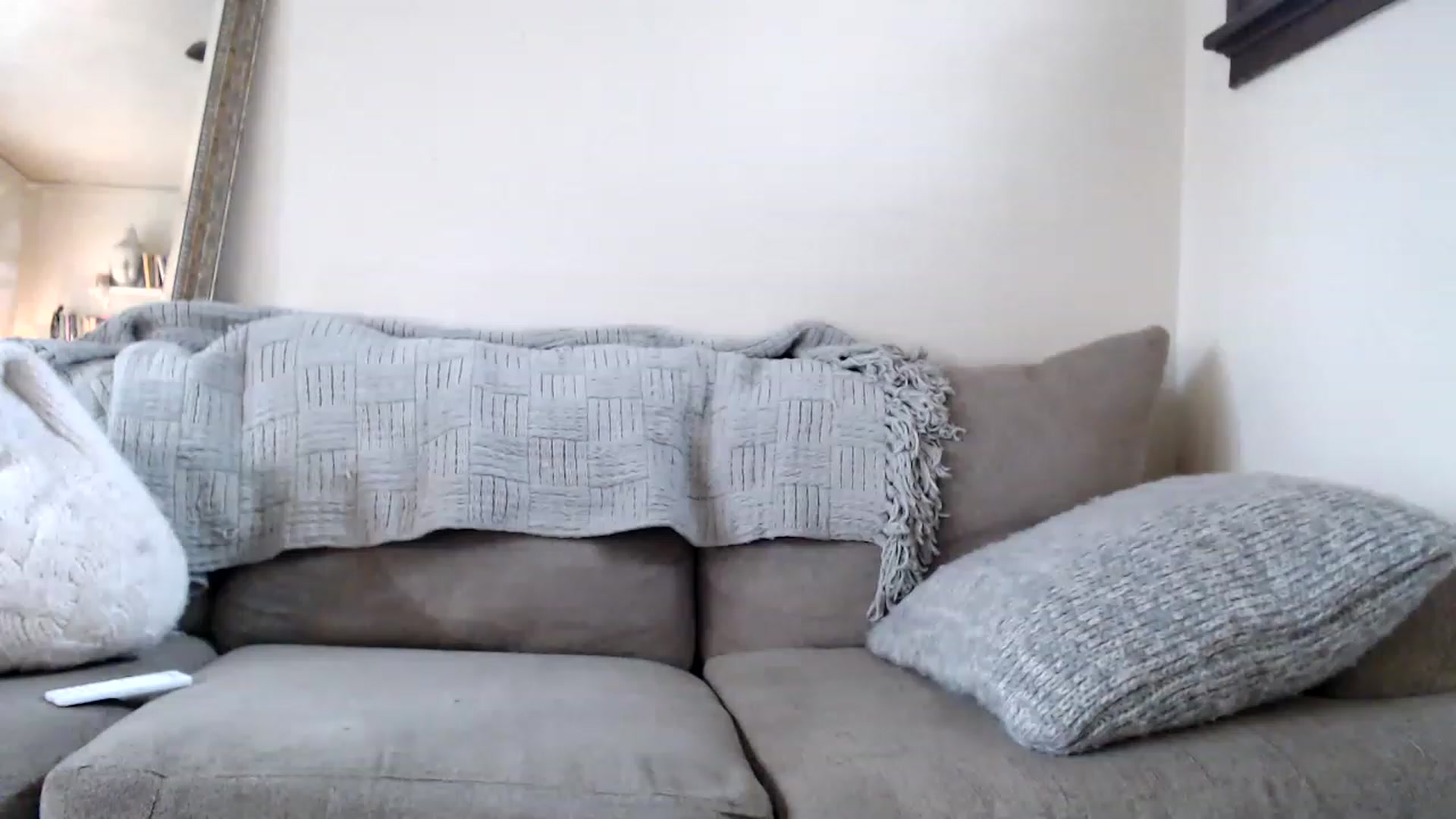 Gallery image thumbnail from Bluntgirl's myfreecams stream on, 12/22/2022, 19:41 image 8 of 20