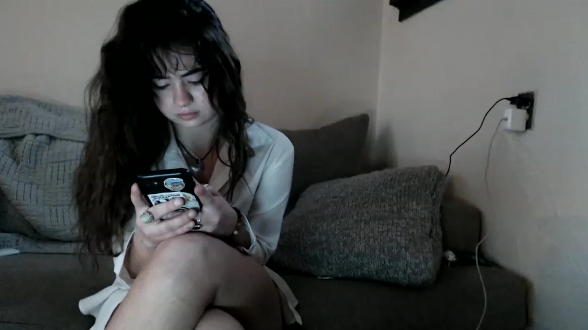 Gallery image thumbnail from Bluntgirl's myfreecams stream on, 12/23/2022, 22:14 image 15 of 20