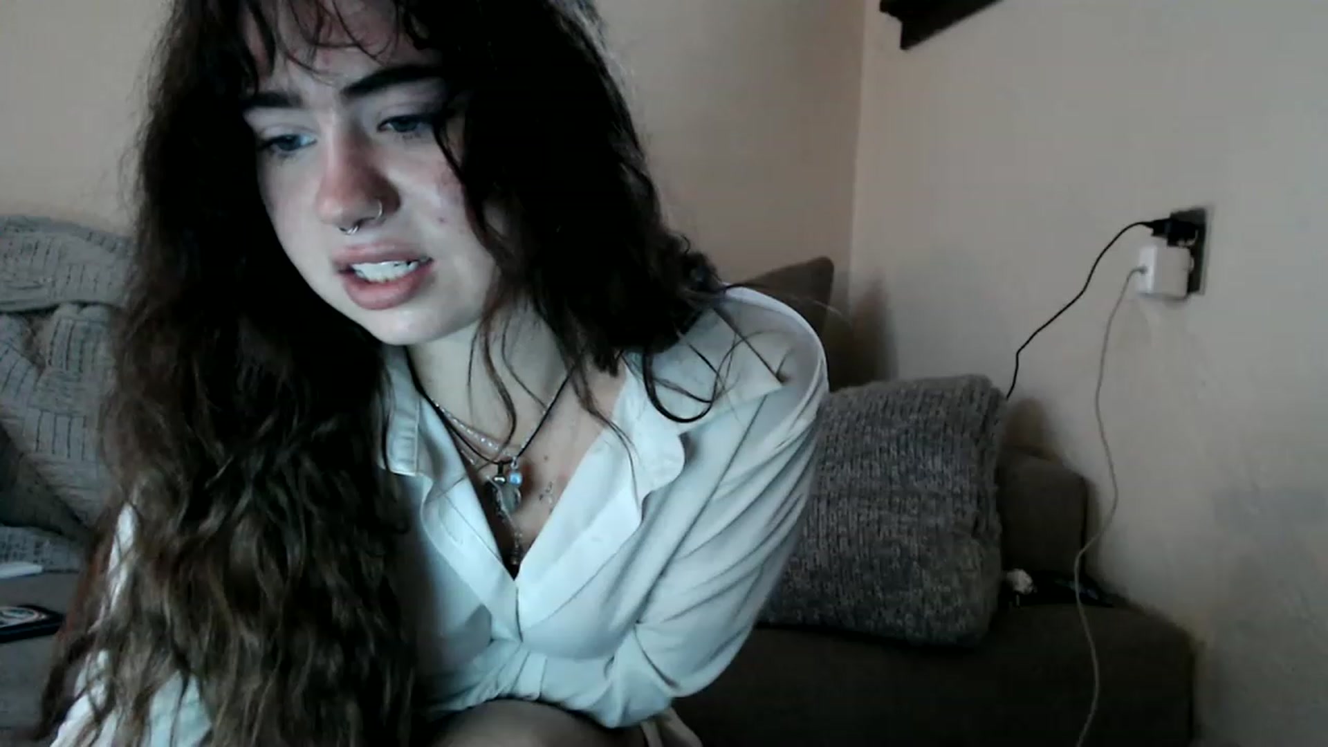 Gallery image thumbnail from Bluntgirl's myfreecams stream on, 12/23/2022, 22:14 image 12 of 20