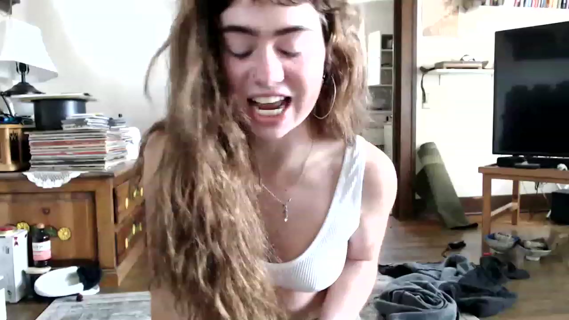 Gallery image thumbnail from Bluntgirl's myfreecams stream on, 02/06/2023, 20:26 image 15 of 20