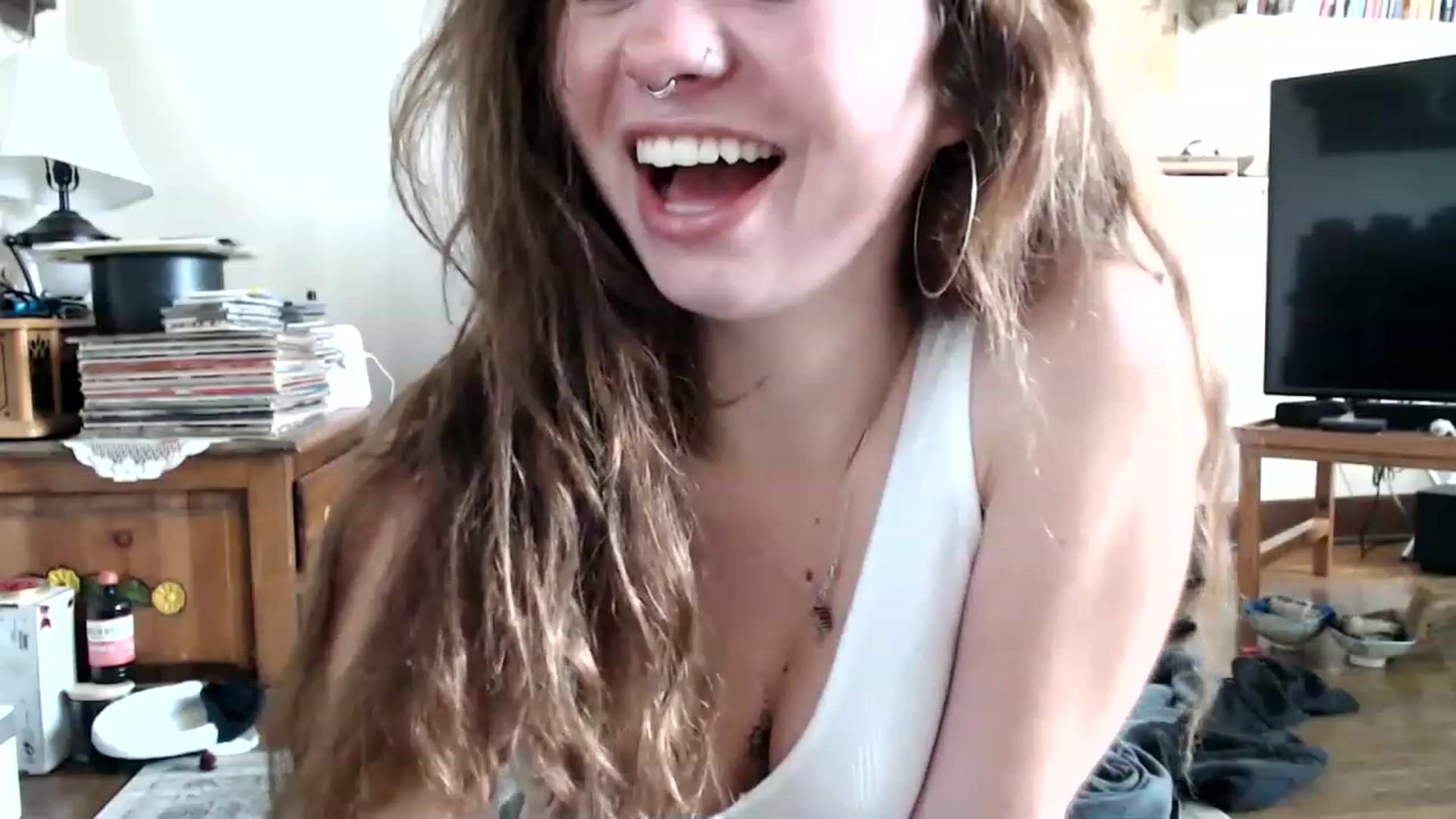 Gallery image thumbnail from Bluntgirl's myfreecams stream on, 02/06/2023, 20:26 image 16 of 20