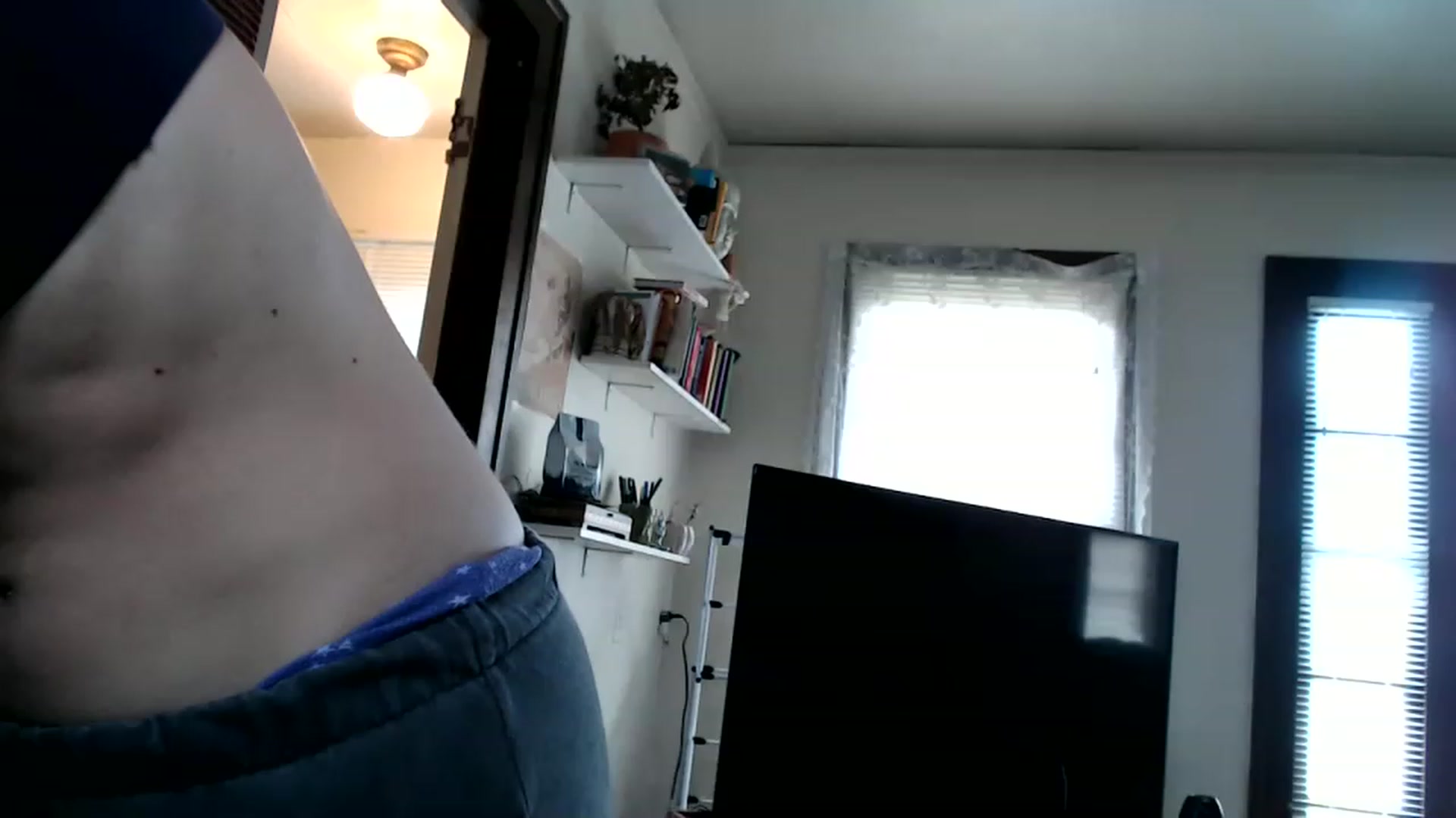 Gallery image thumbnail from Bluntgirl's myfreecams stream on, 02/07/2023, 19:52 image 19 of 20
