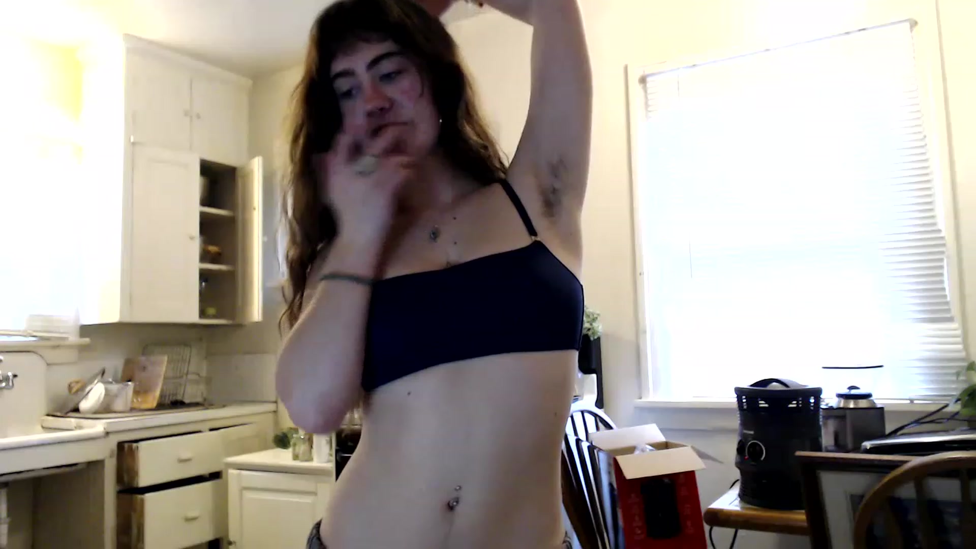 Gallery image thumbnail from Bluntgirl's myfreecams stream on, 02/07/2023, 19:52 image 4 of 20