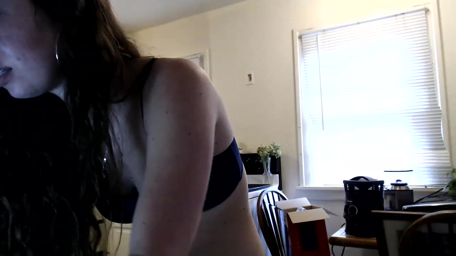 Gallery image thumbnail from Bluntgirl's myfreecams stream on, 02/07/2023, 19:52 image 18 of 20