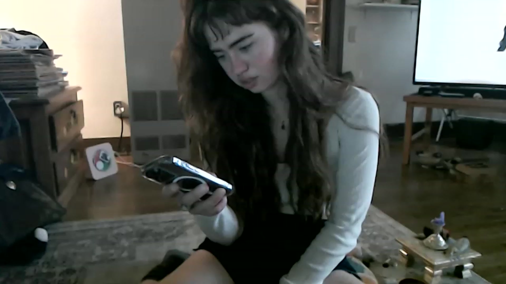 Gallery image thumbnail from Bluntgirl's myfreecams stream on, 02/22/2023, 20:45 image 19 of 20