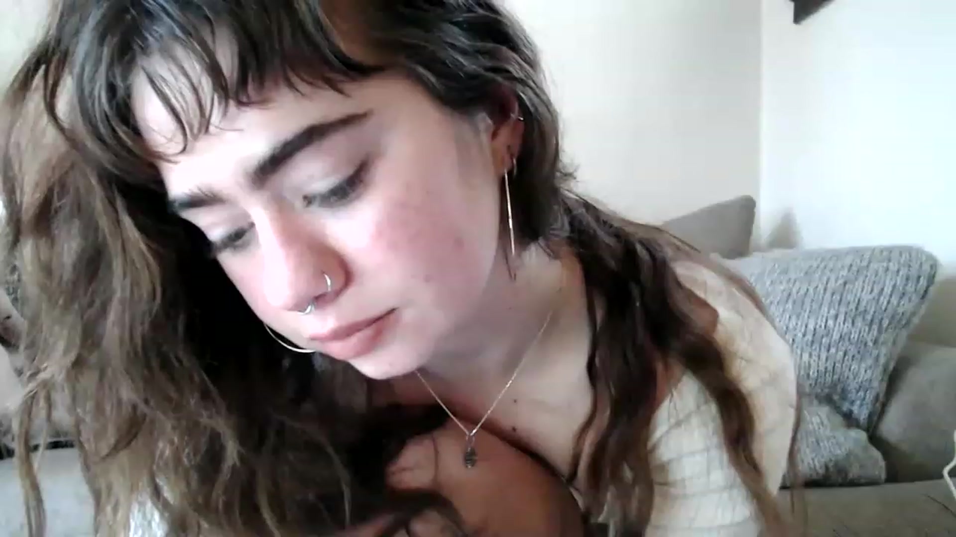 Gallery image thumbnail from Bluntgirl's myfreecams stream on, 02/22/2023, 21:31 image 6 of 20