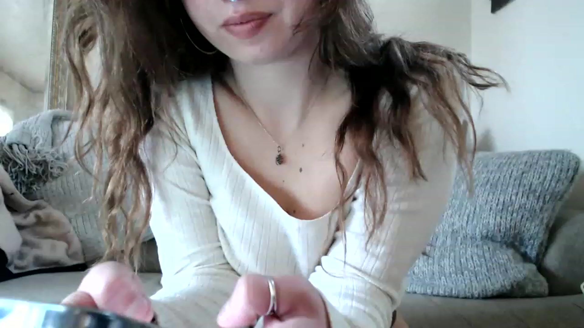 Gallery image thumbnail from Bluntgirl's myfreecams stream on, 02/22/2023, 21:31 image 1 of 20