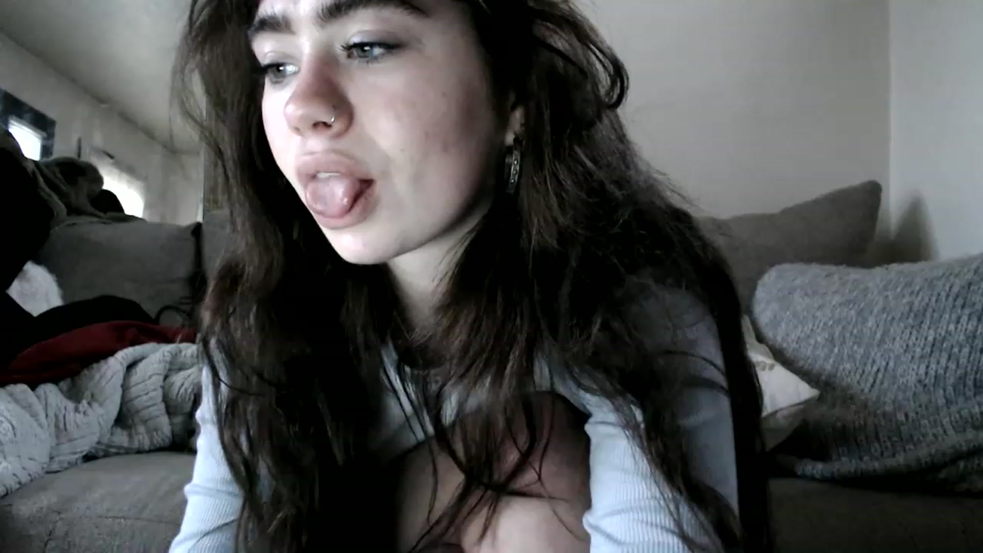 Gallery image thumbnail from Bluntgirl's myfreecams stream on, 02/28/2023, 23:44 image 15 of 20