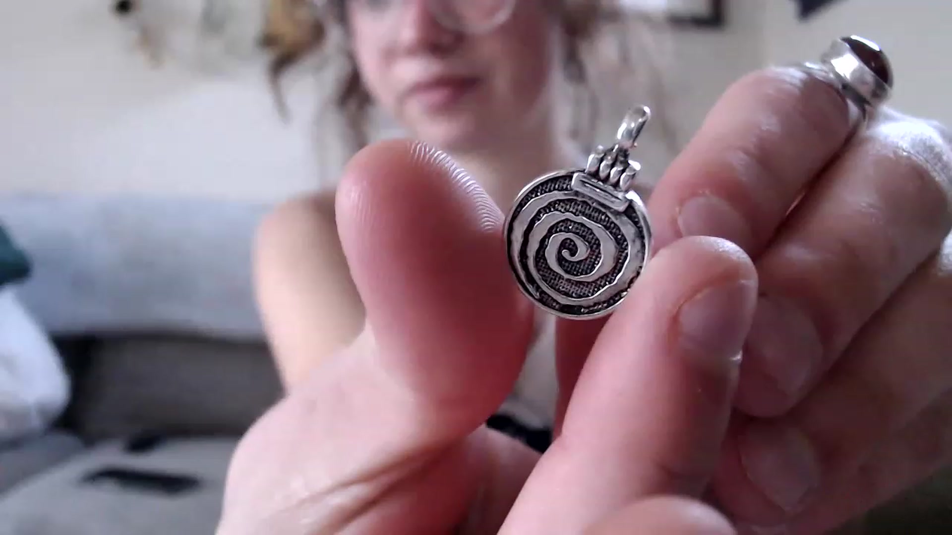 Gallery image thumbnail from Bluntgirl's myfreecams stream on, 03/24/2023, 19:12 image 8 of 20