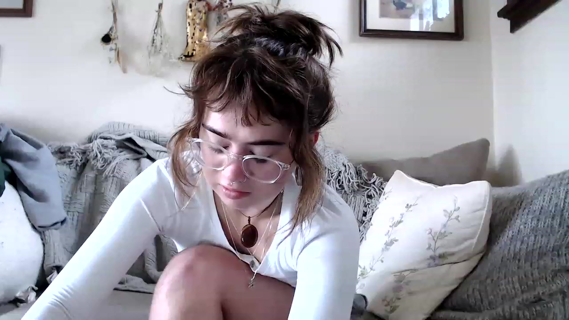 Gallery image thumbnail from Bluntgirl's myfreecams stream on, 03/29/2023, 18:56 image 8 of 20