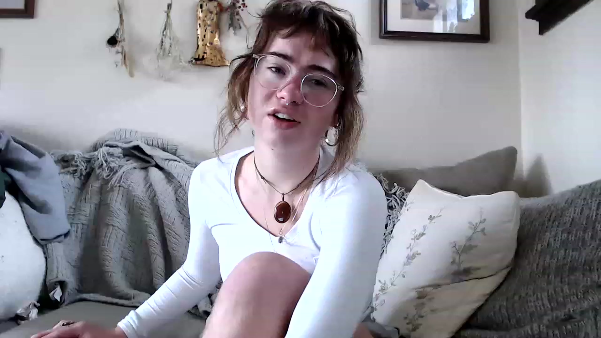 Gallery image thumbnail from Bluntgirl's myfreecams stream on, 03/29/2023, 18:56 image 9 of 20