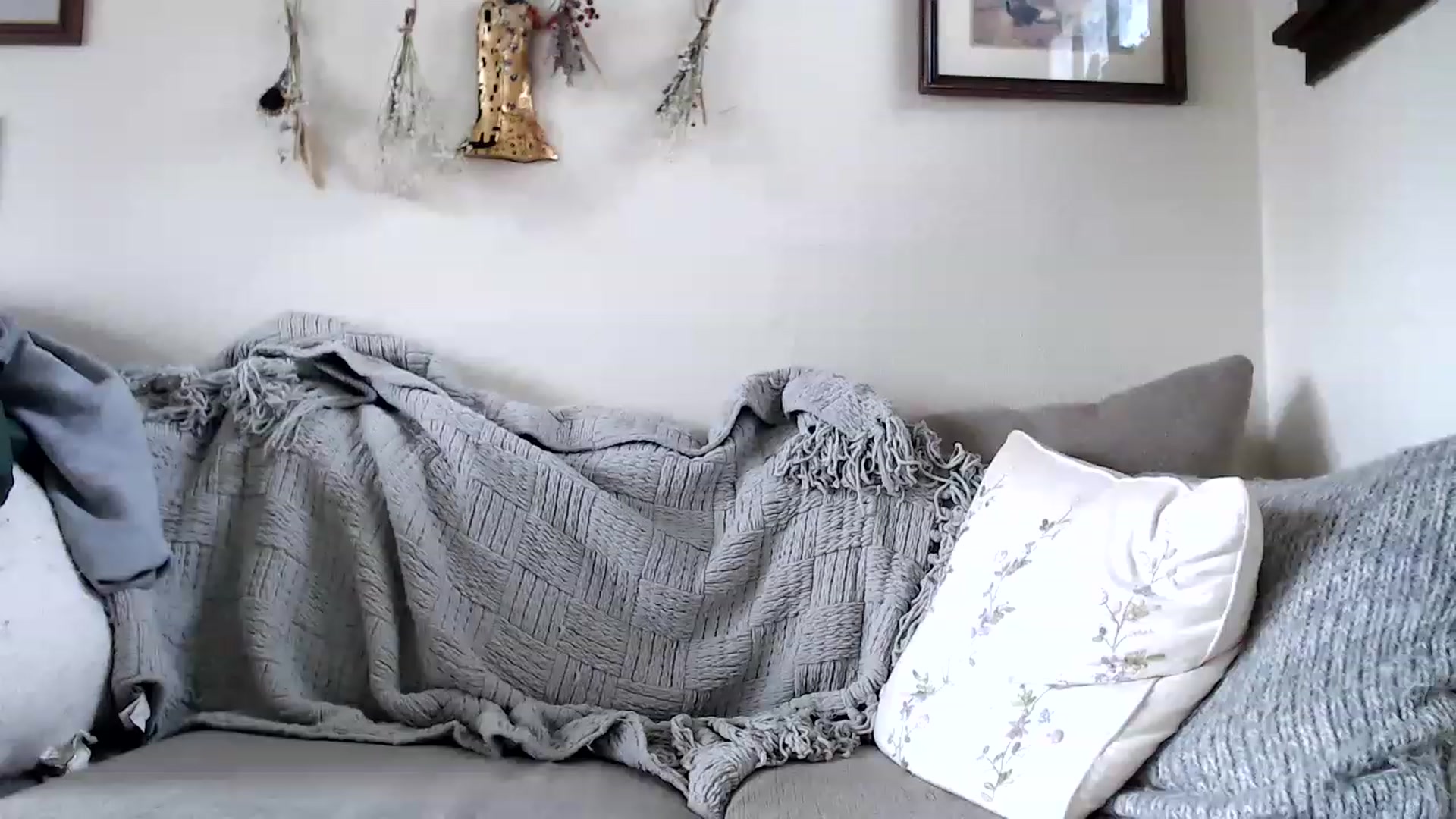 Gallery image thumbnail from Bluntgirl's myfreecams stream on, 03/29/2023, 18:56 image 13 of 20