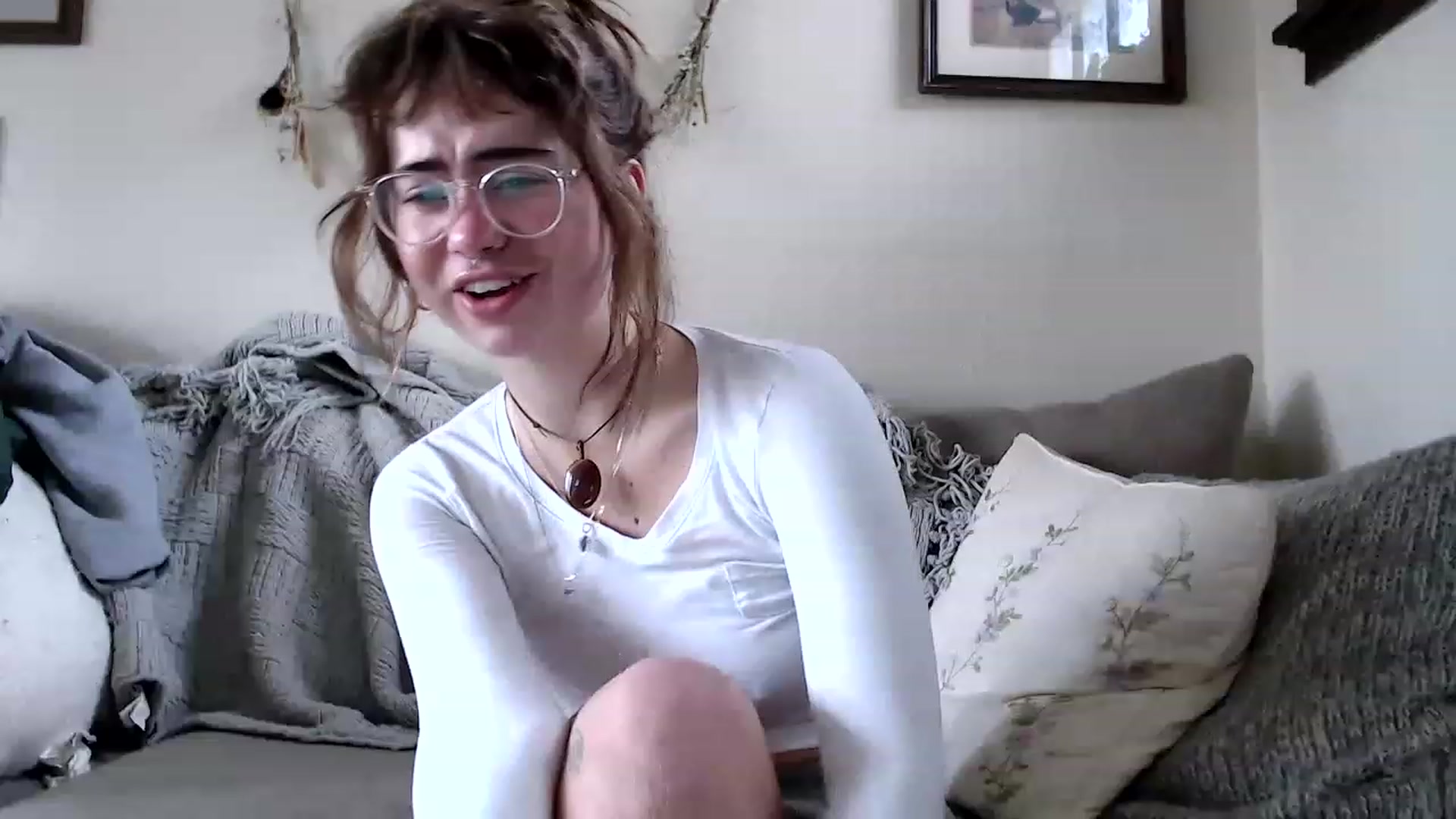 Gallery image thumbnail from Bluntgirl's myfreecams stream on, 03/29/2023, 18:56 image 5 of 20