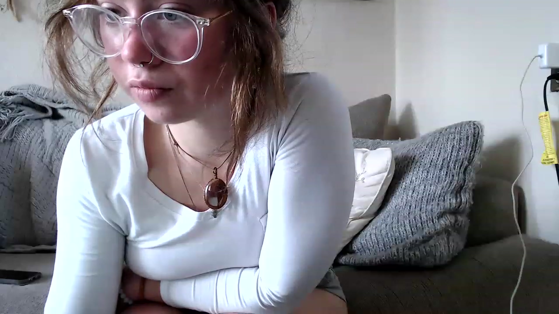 Gallery image thumbnail from Bluntgirl's myfreecams stream on, 03/29/2023, 21:33 image 9 of 20