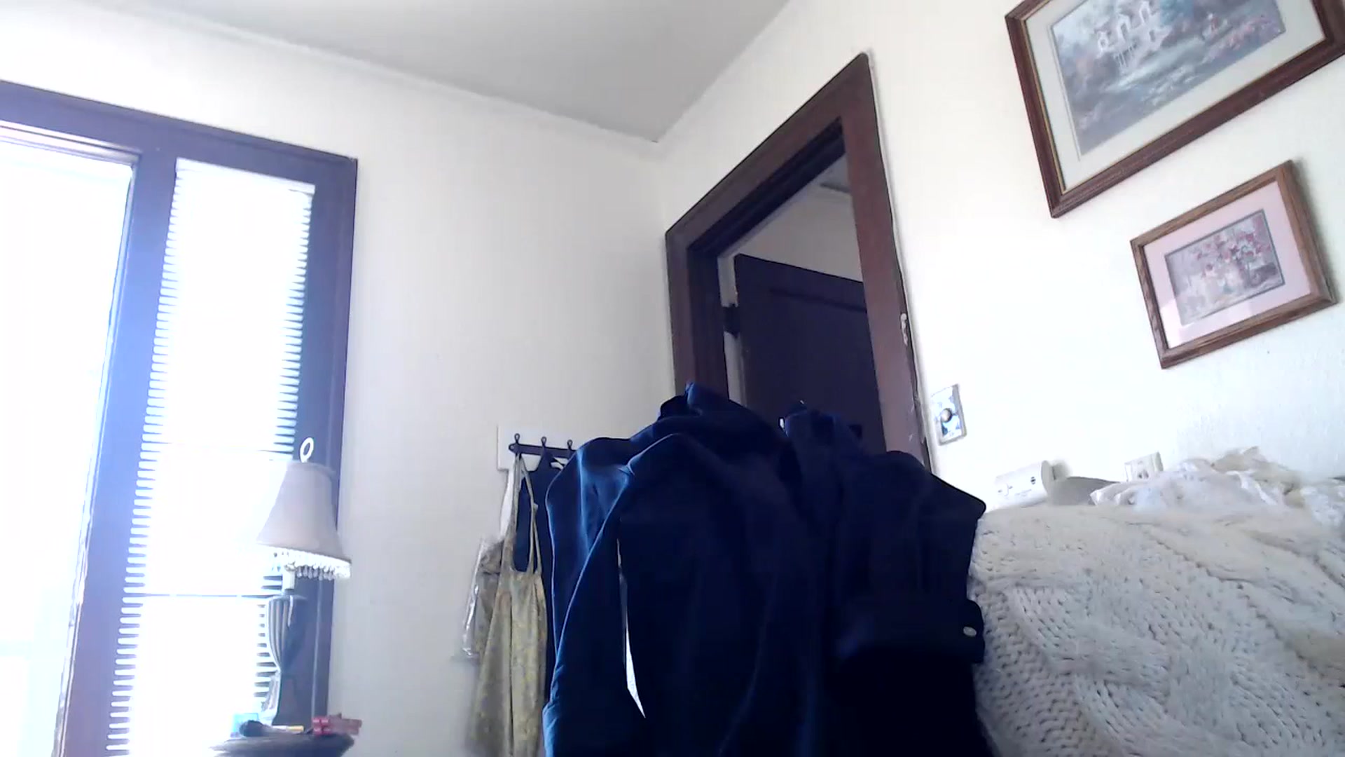 Gallery image thumbnail from Bluntgirl's myfreecams stream on, 06/12/2023, 20:22 image 12 of 20