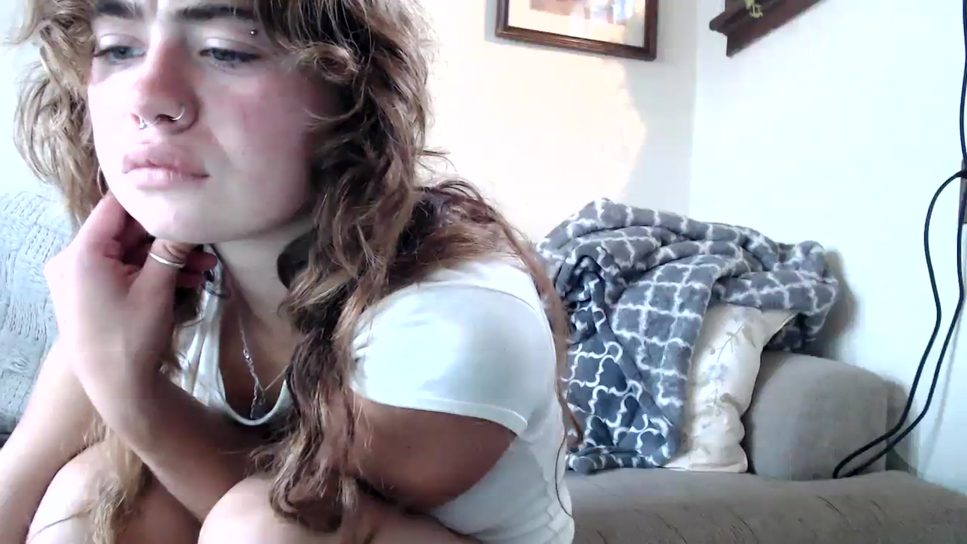 Gallery image thumbnail from Bluntgirl's myfreecams stream on, 07/24/2023, 19:34 image 11 of 20