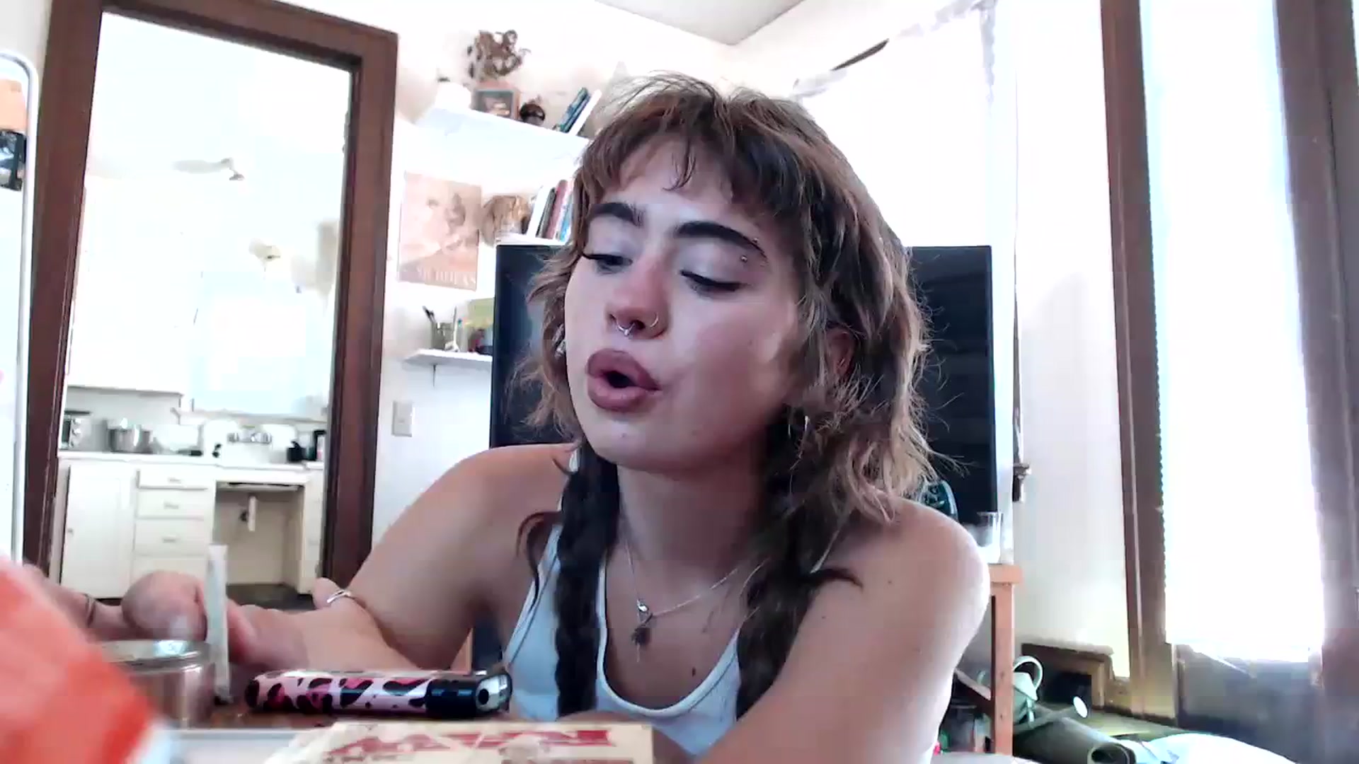 Gallery image thumbnail from Bluntgirl's myfreecams stream on, 07/28/2023, 23:33 image 16 of 20