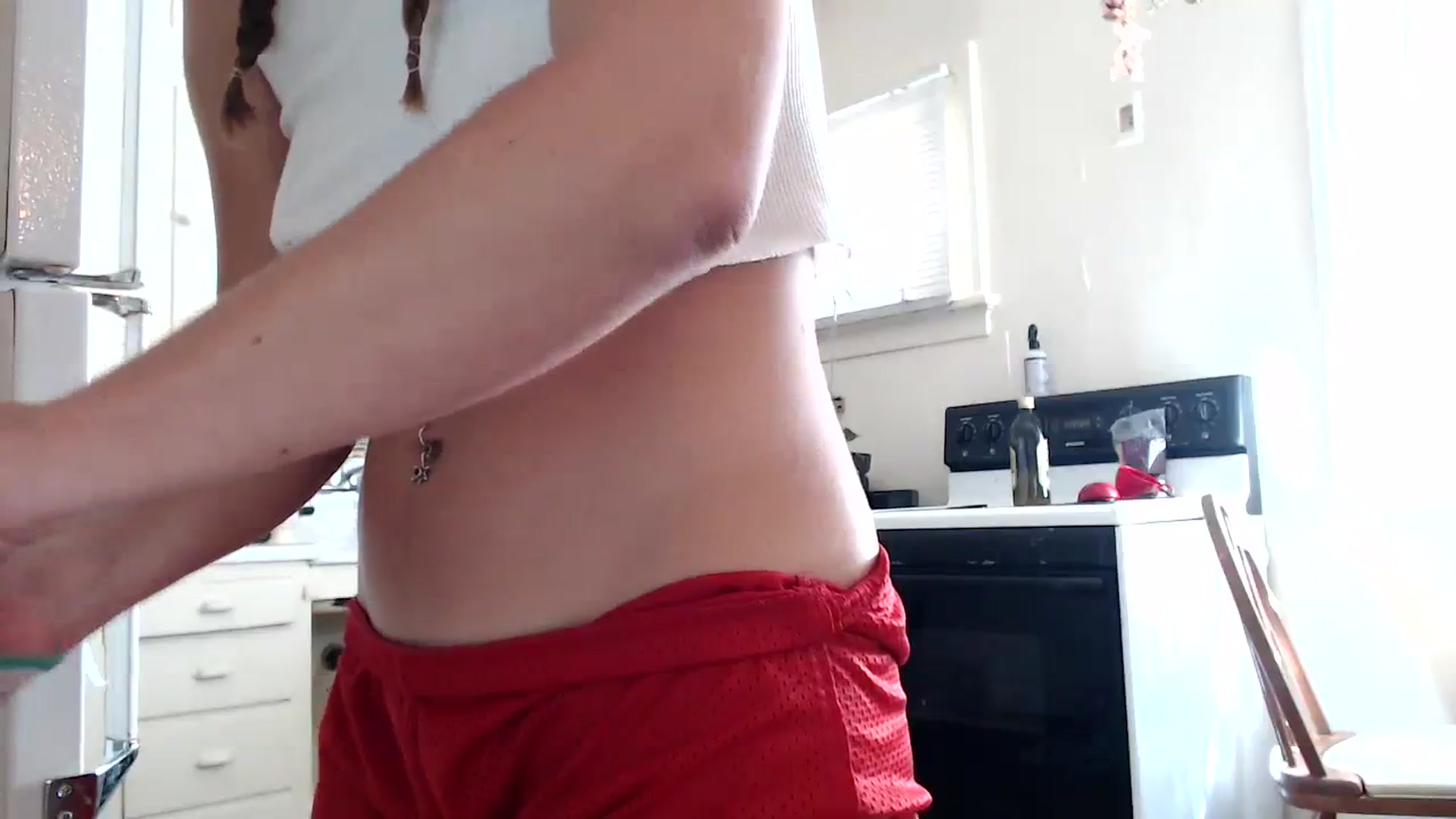 Gallery image thumbnail from Bluntgirl's myfreecams stream on, 07/28/2023, 23:33 image 17 of 20
