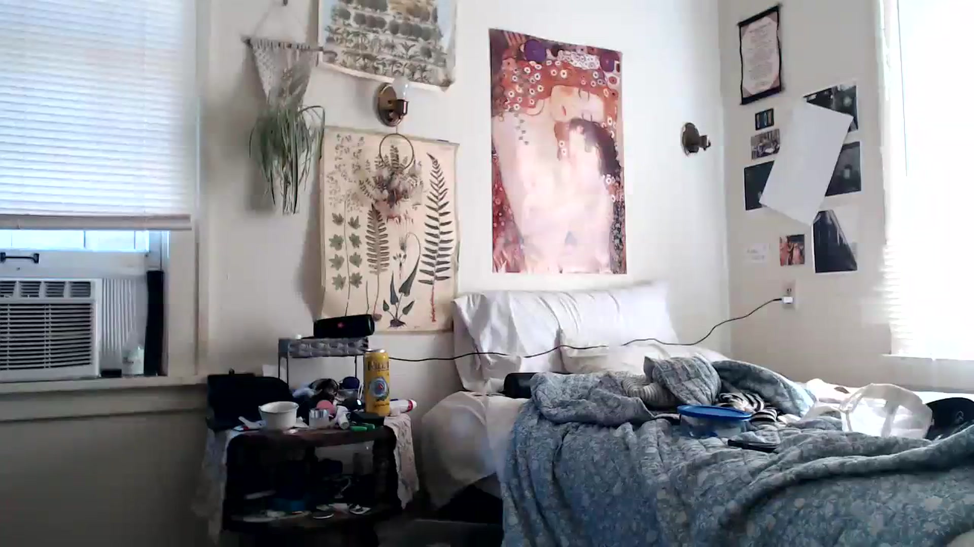 Gallery image thumbnail from Bluntgirl's myfreecams stream on, 07/28/2023, 23:33 image 20 of 20