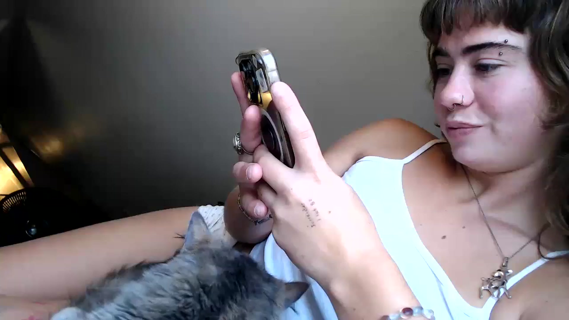 Gallery image thumbnail from Bluntgirl's myfreecams stream on, 08/26/2023, 18:49 image 19 of 20