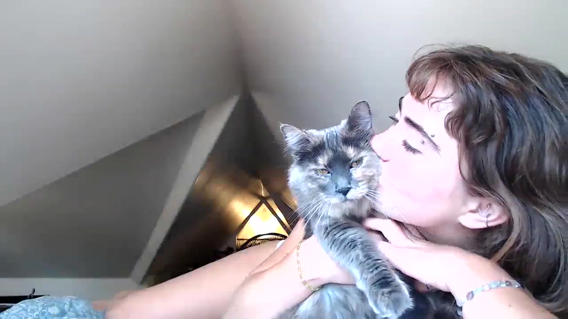 Gallery image thumbnail from Bluntgirl's myfreecams stream on, 08/26/2023, 18:49 image 16 of 20