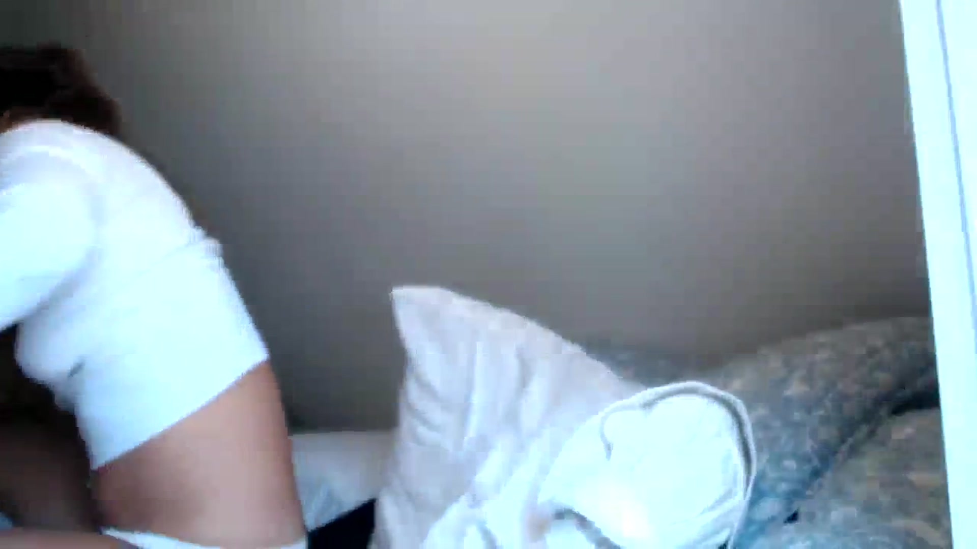Gallery image thumbnail from Bluntgirl's myfreecams stream on, 08/26/2023, 18:49 image 12 of 20
